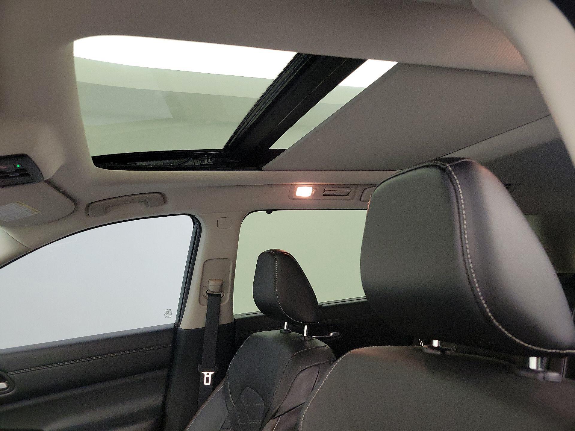 Thumbnail: 2022 Nissan Pathfinder - 18