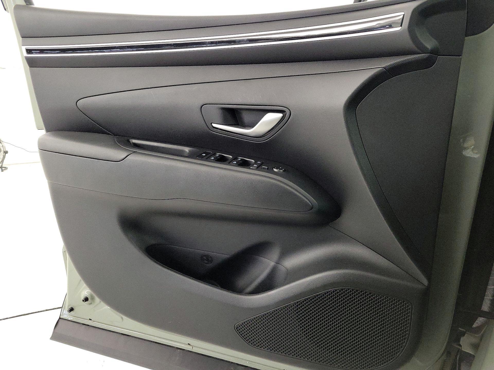 Thumbnail: 2022 Hyundai Santa Cruz - 12