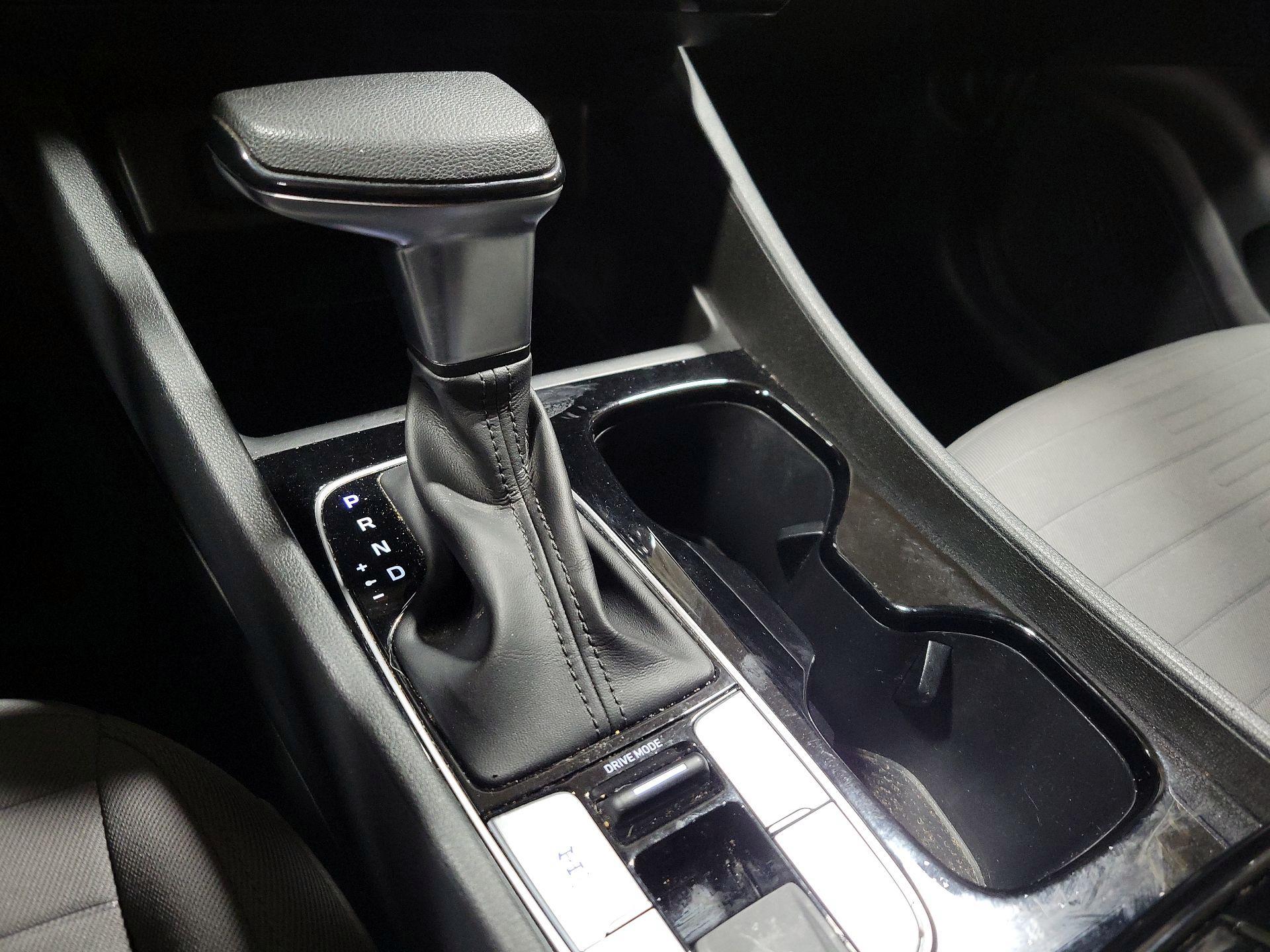 Thumbnail: 2022 Hyundai Santa Cruz - 17