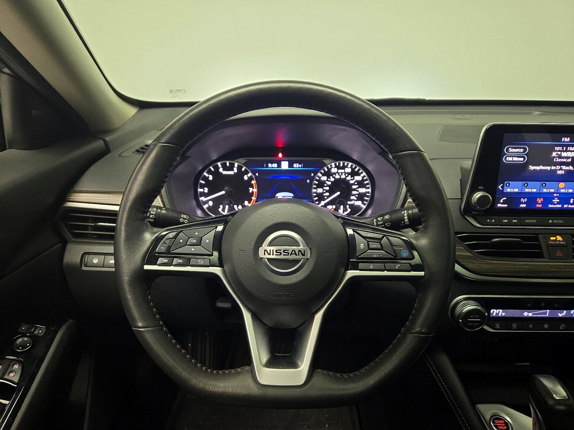 Thumbnail: 2022 Nissan Altima - 10