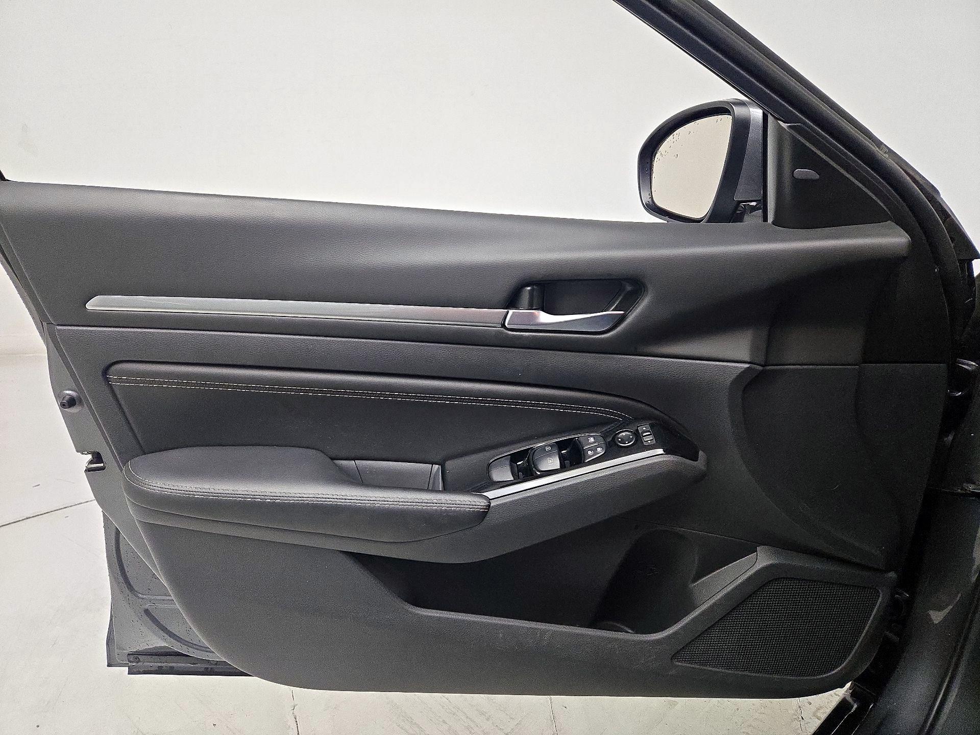 Thumbnail: 2022 Nissan Altima - 12