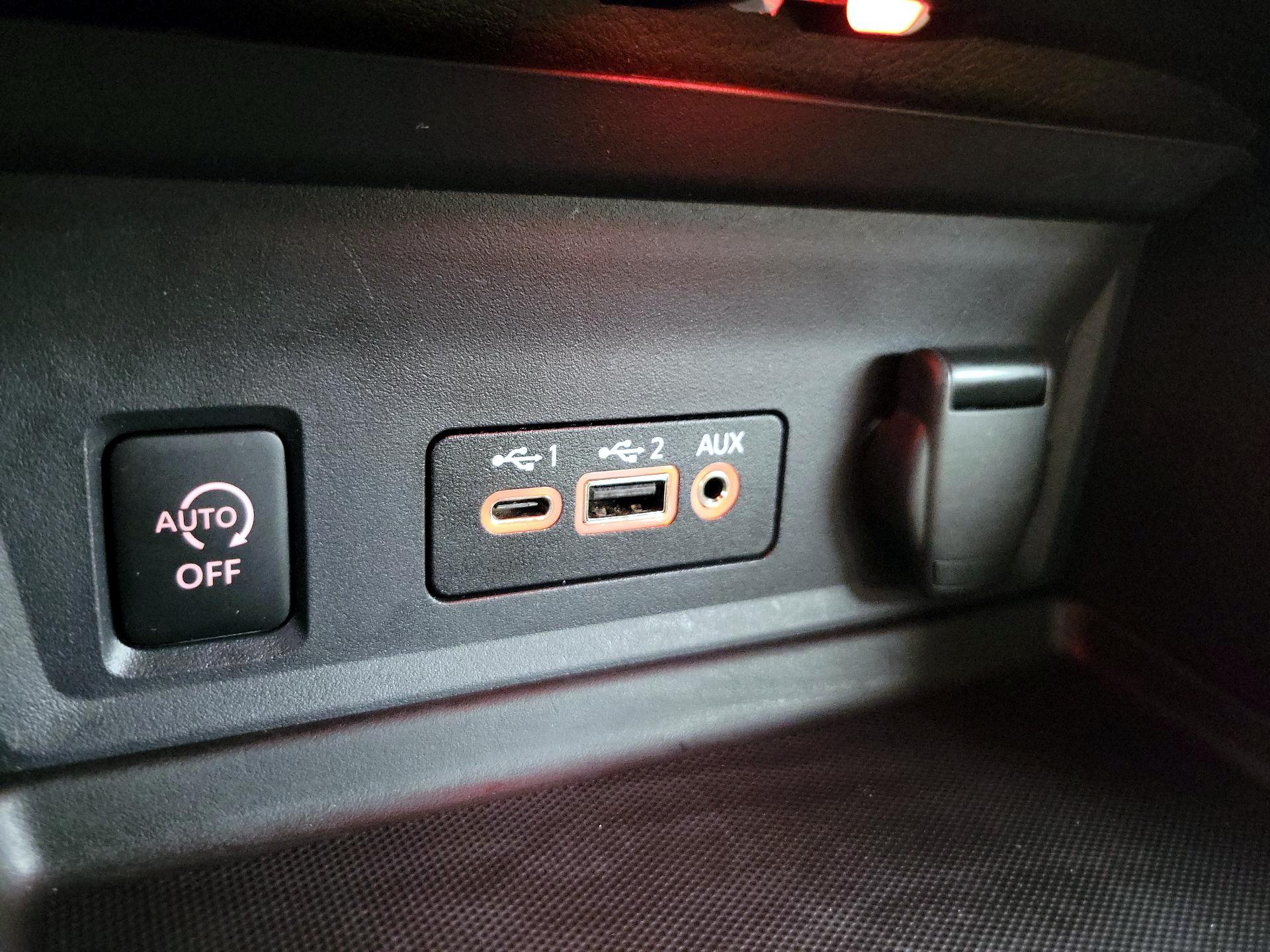 Thumbnail: 2024 Nissan Sentra - 18