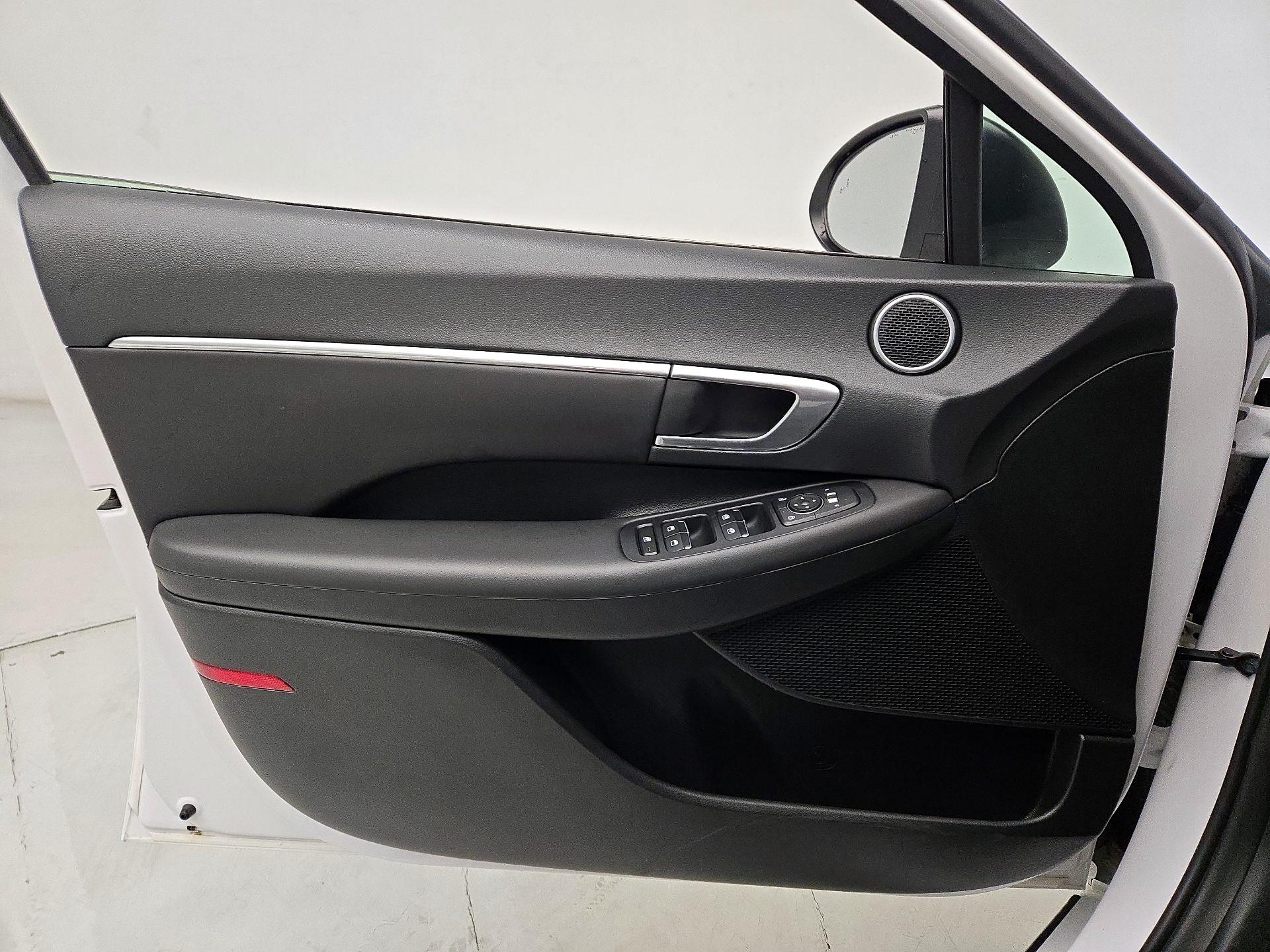 Thumbnail: 2023 Hyundai Sonata - 12