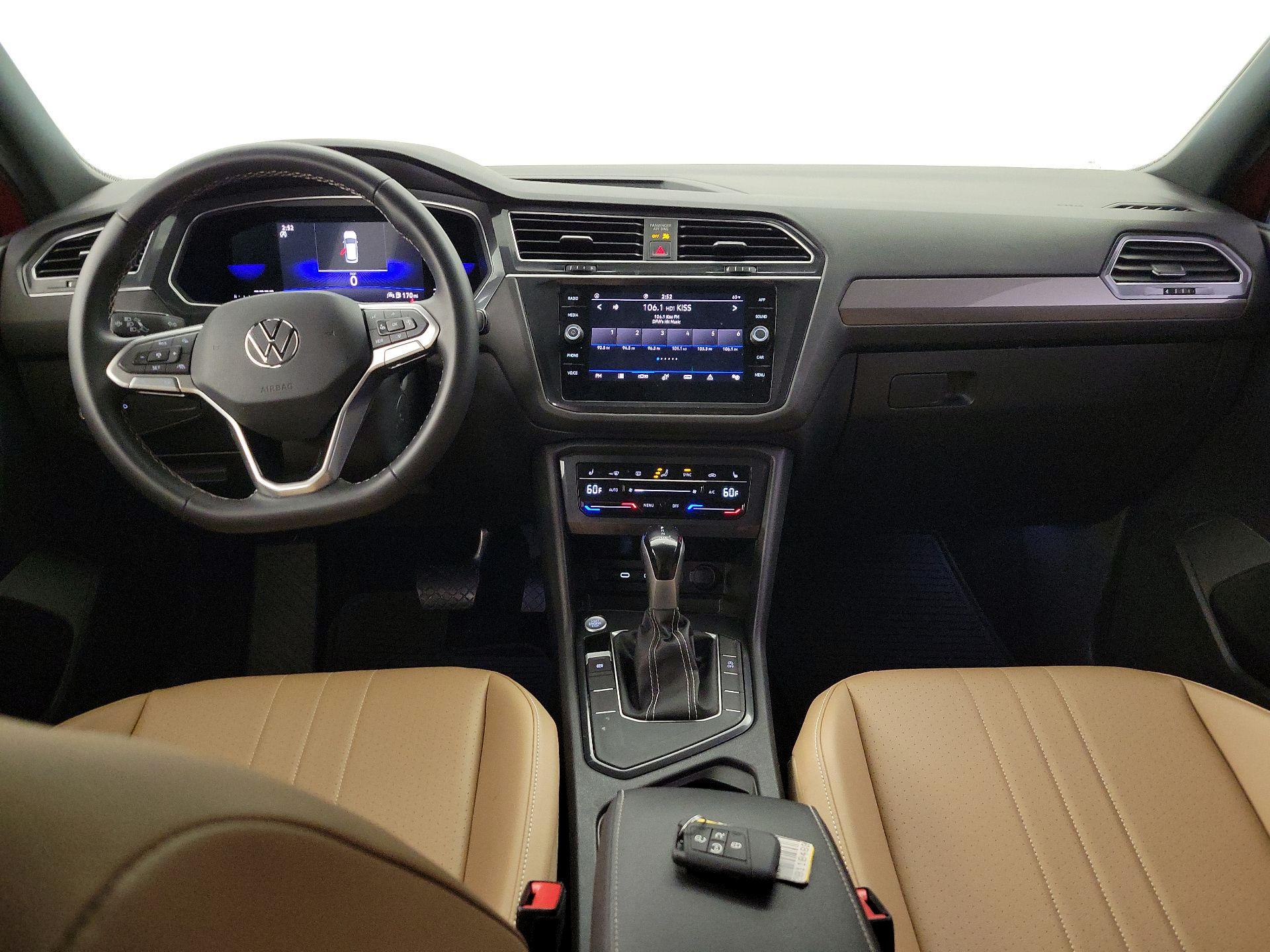 Thumbnail: 2023 Volkswagen Tiguan - 9