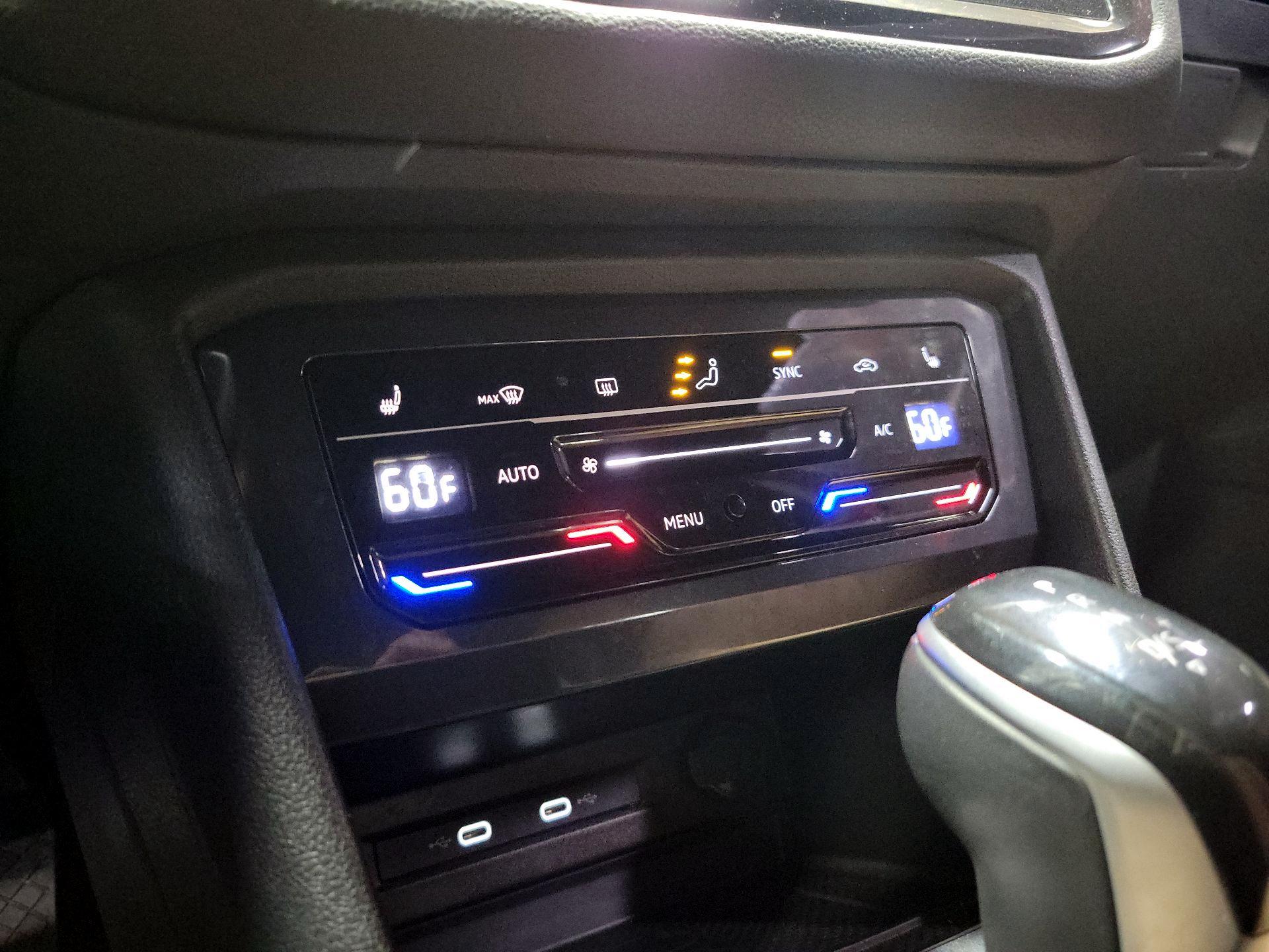 Thumbnail: 2023 Volkswagen Tiguan - 16