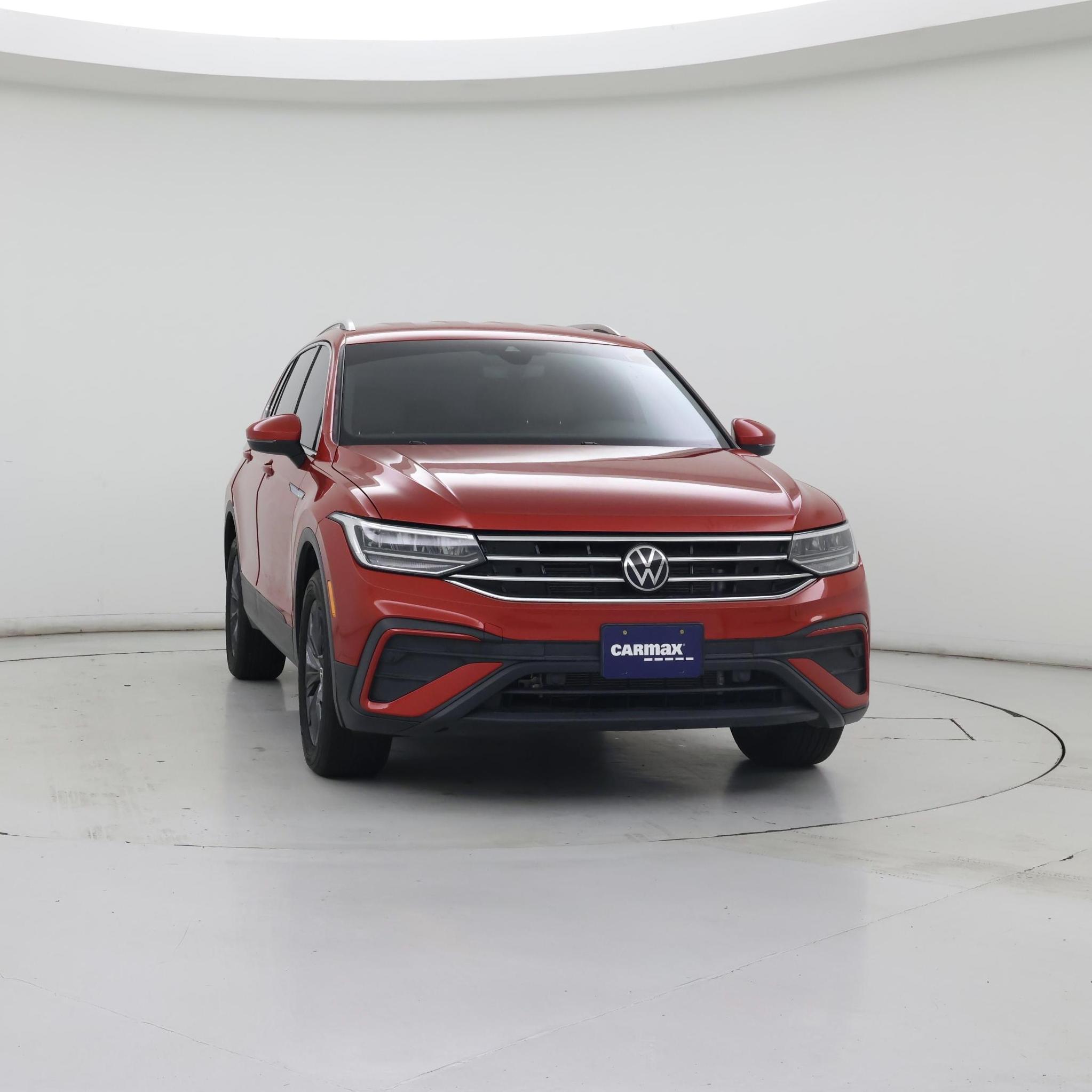 Thumbnail: 2023 Volkswagen Tiguan - 5