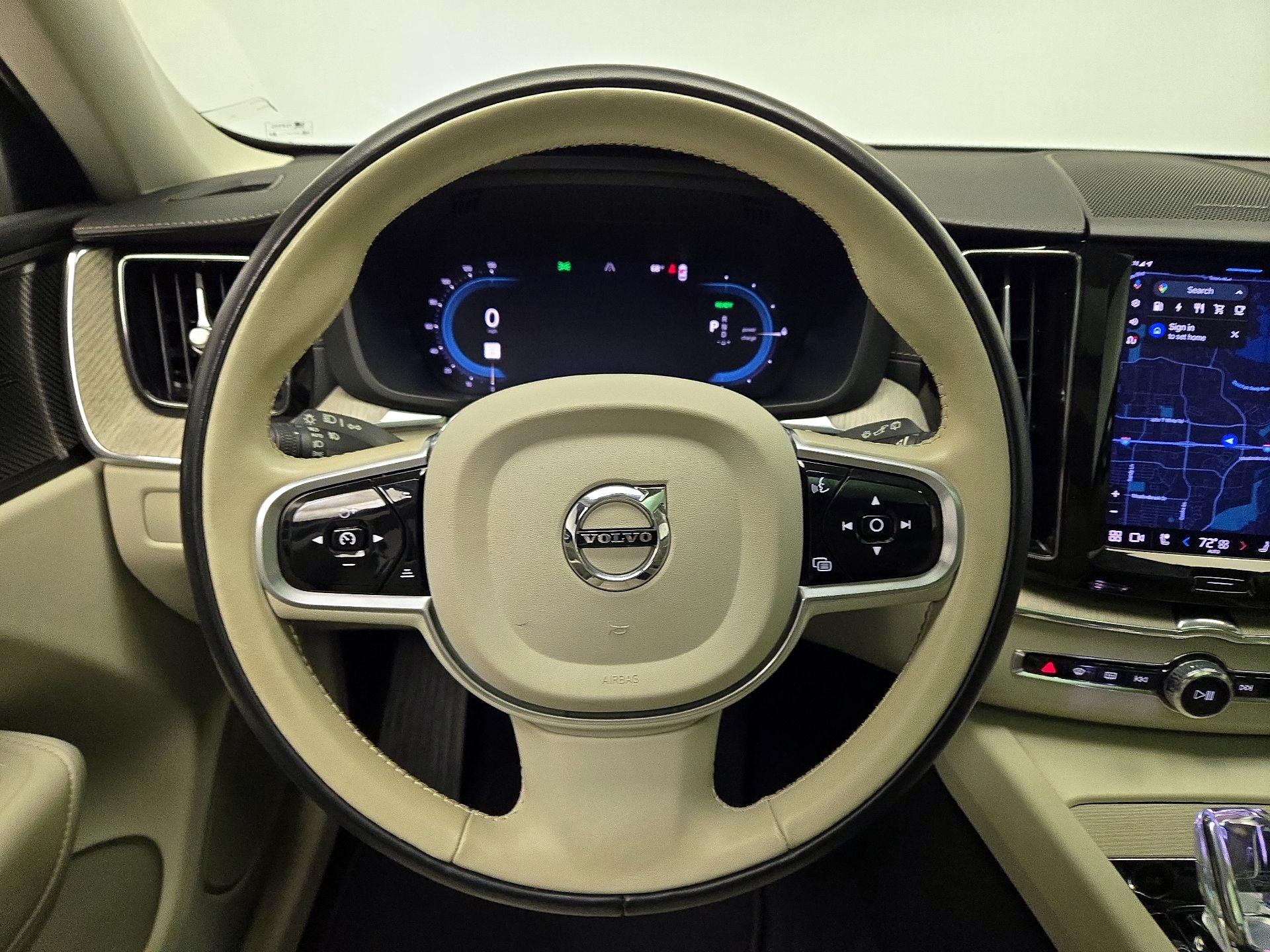 Thumbnail: 2023 Volvo XC60 - 10