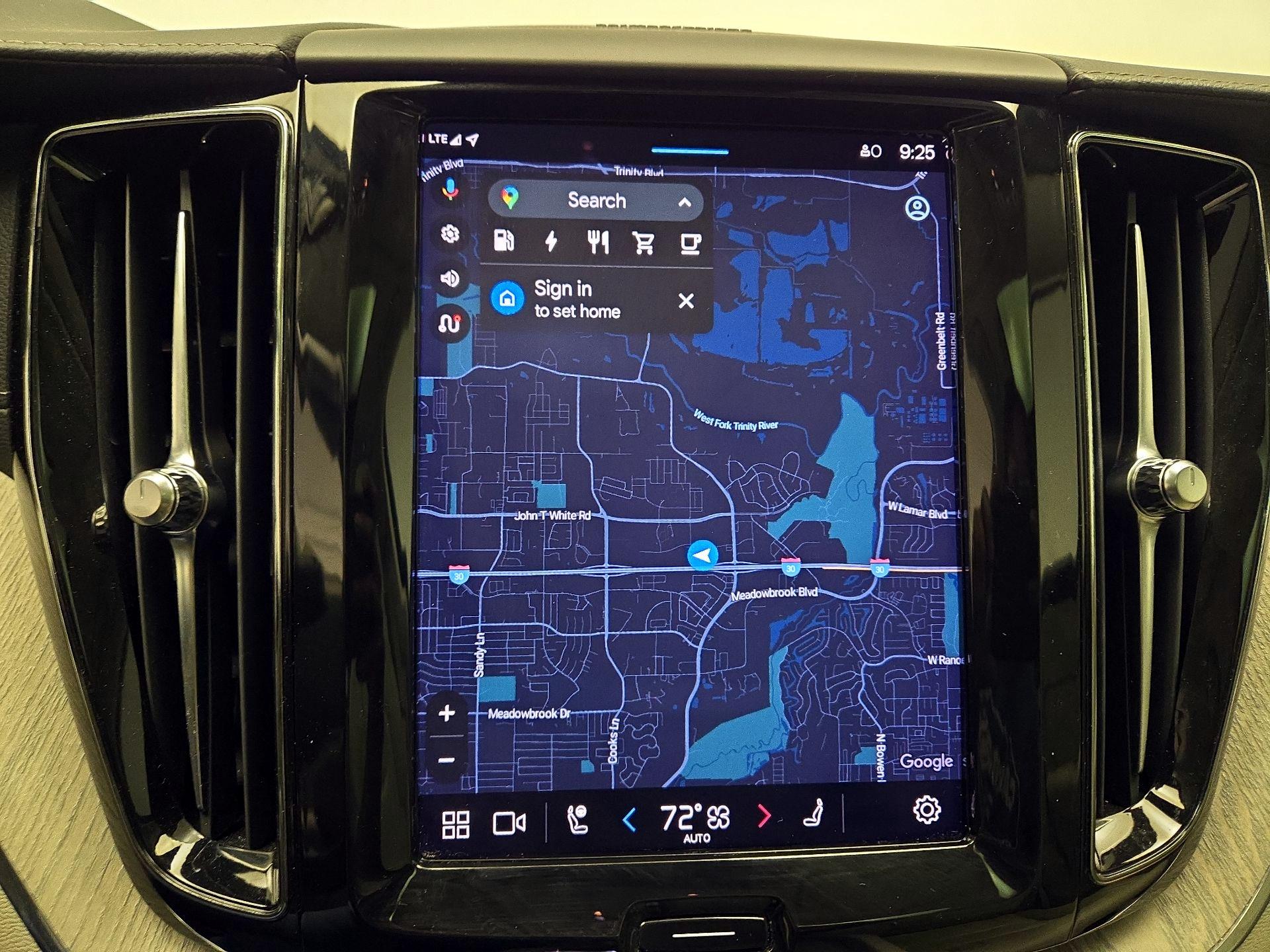 Thumbnail: 2023 Volvo XC60 - 14