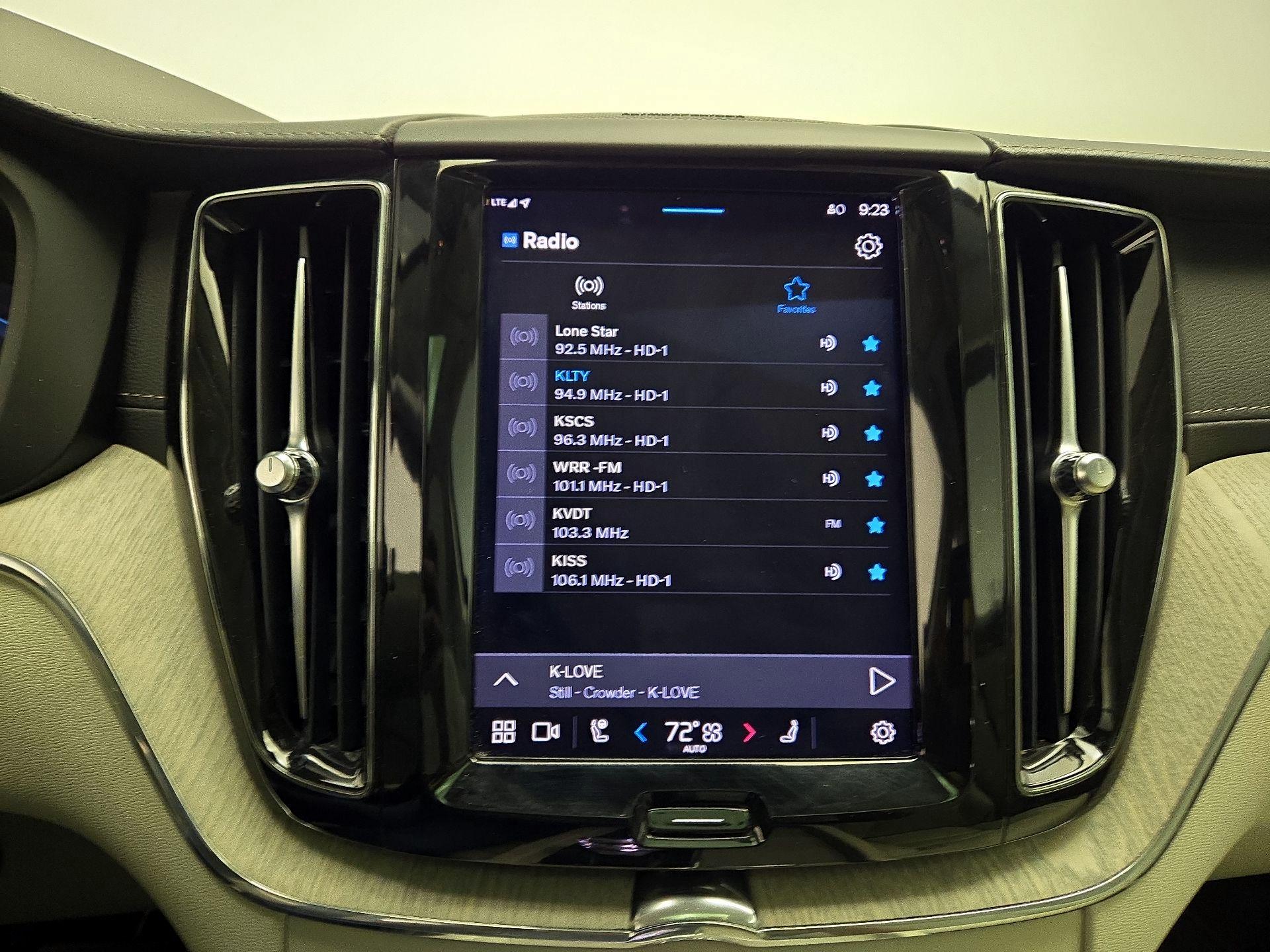 Thumbnail: 2023 Volvo XC60 - 16