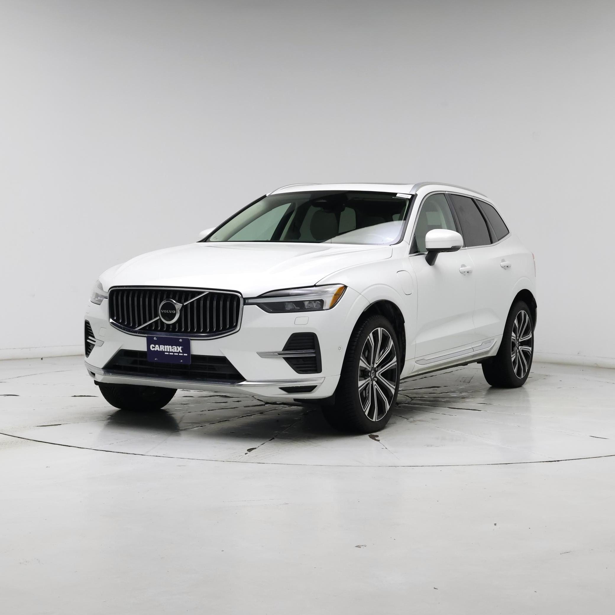 Thumbnail: 2023 Volvo XC60 - 4