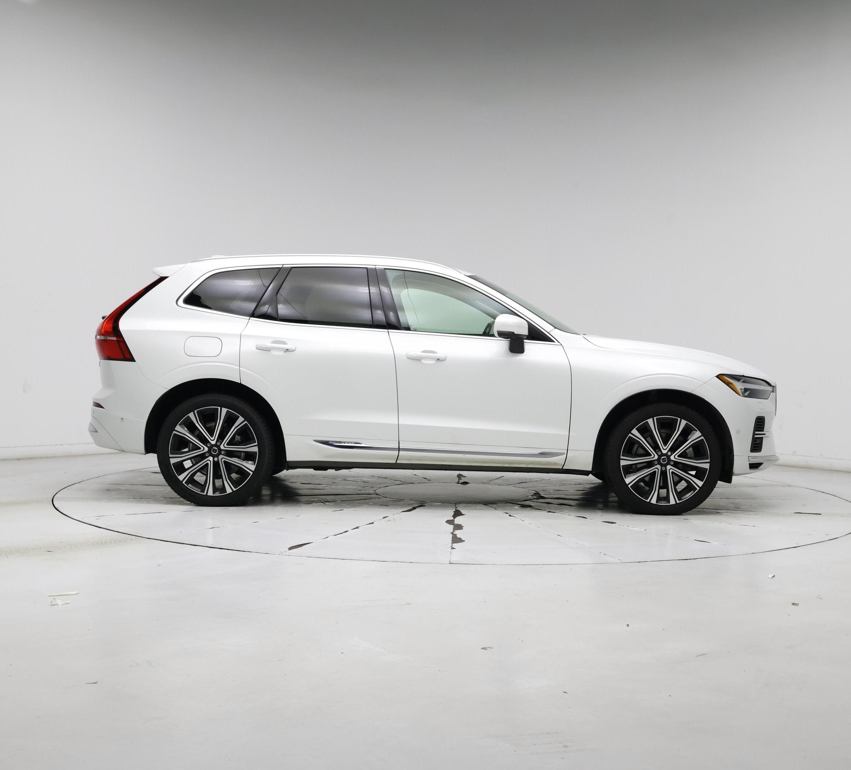Thumbnail: 2023 Volvo XC60 - 7