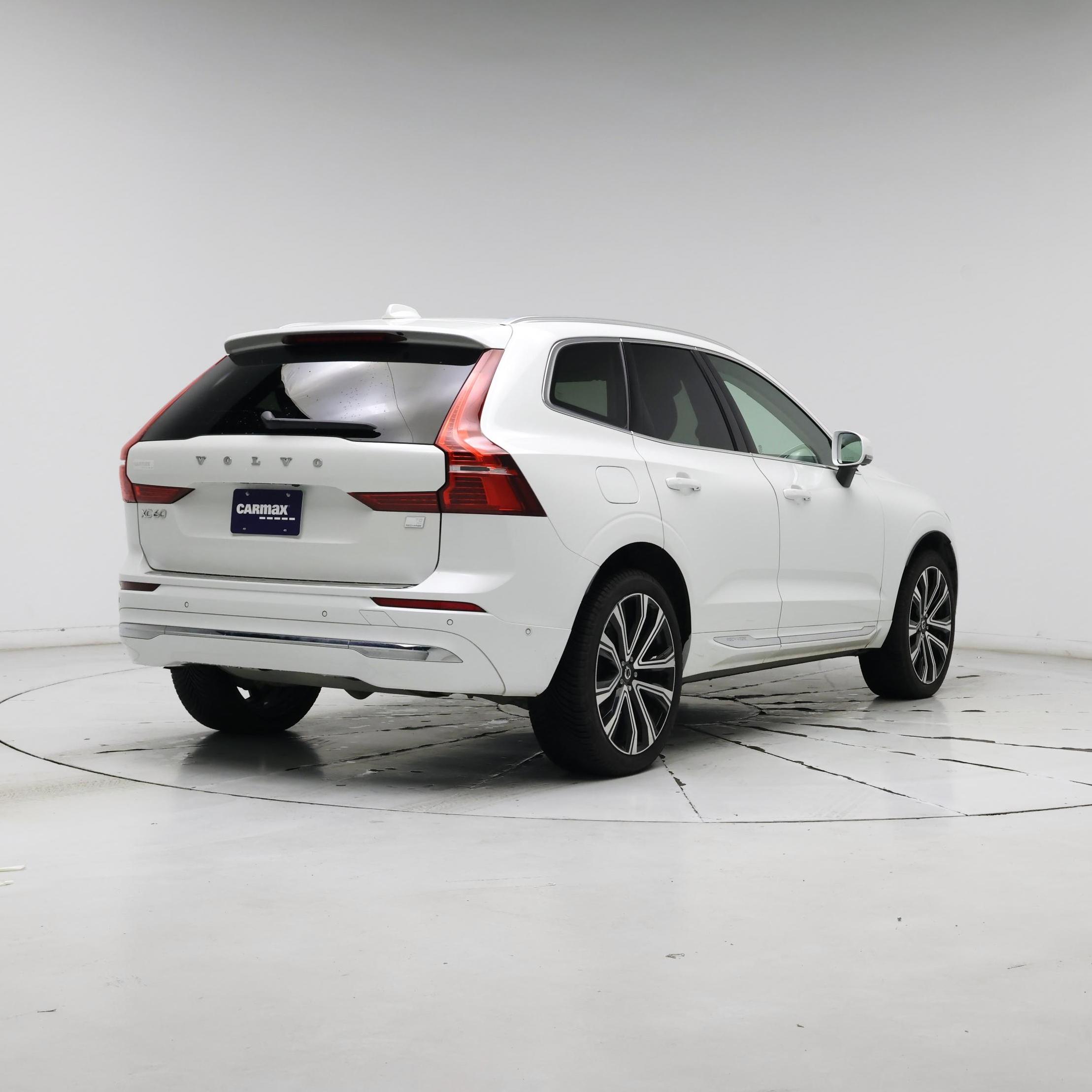 Thumbnail: 2023 Volvo XC60 - 8