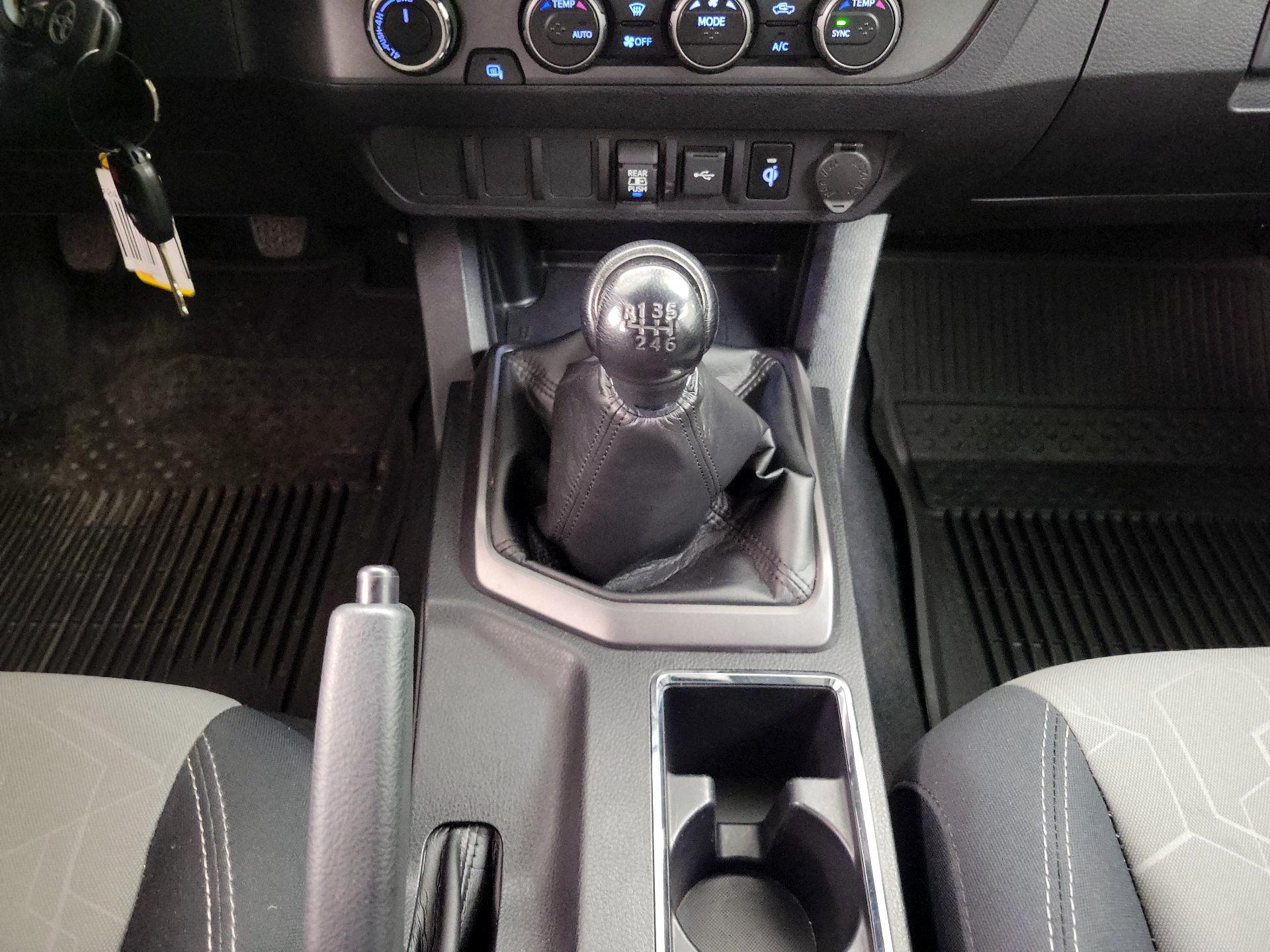 Thumbnail: 2021 Toyota Tacoma - 17