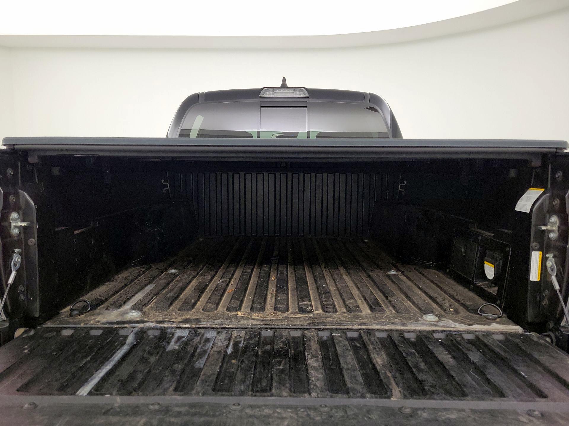 Thumbnail: 2021 Toyota Tacoma - 19