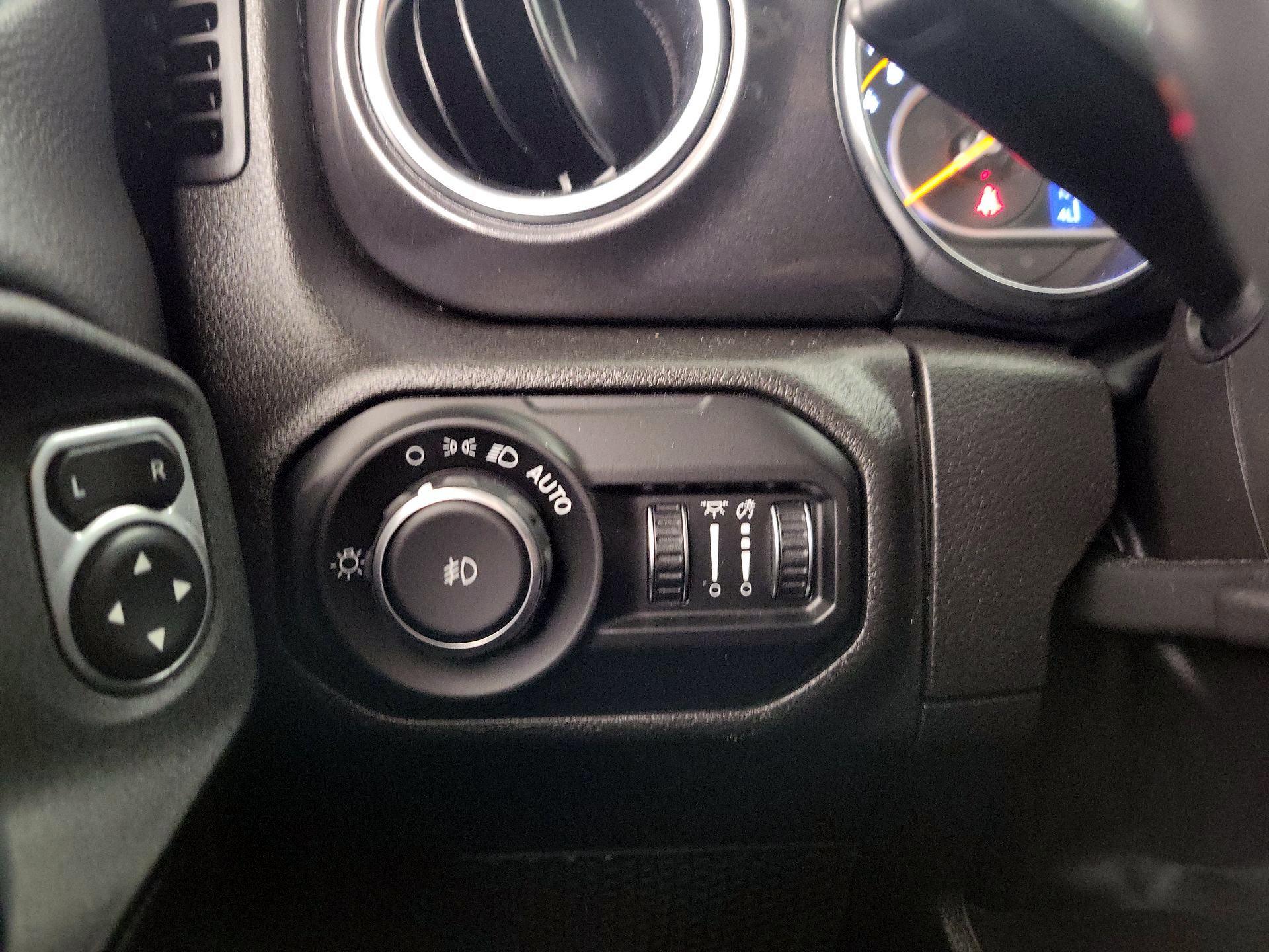 Thumbnail: 2021 Jeep Wrangler - 13