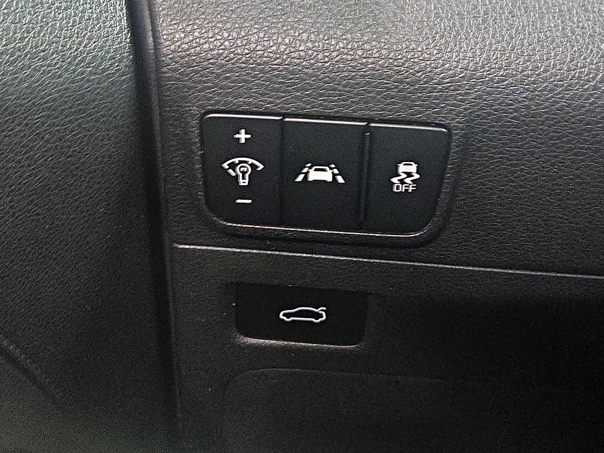 Thumbnail: 2021 Kia K5 - 13