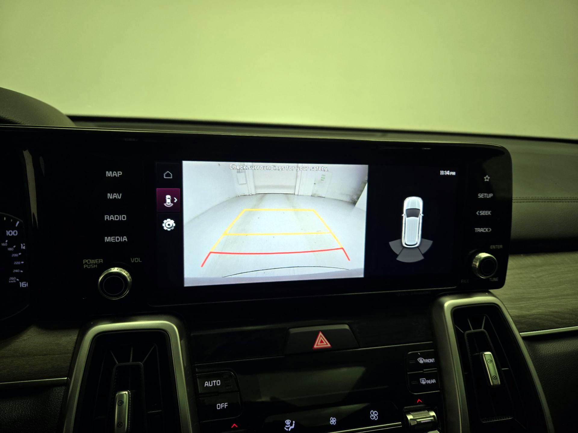 Thumbnail: 2023 Kia Sorento - 15