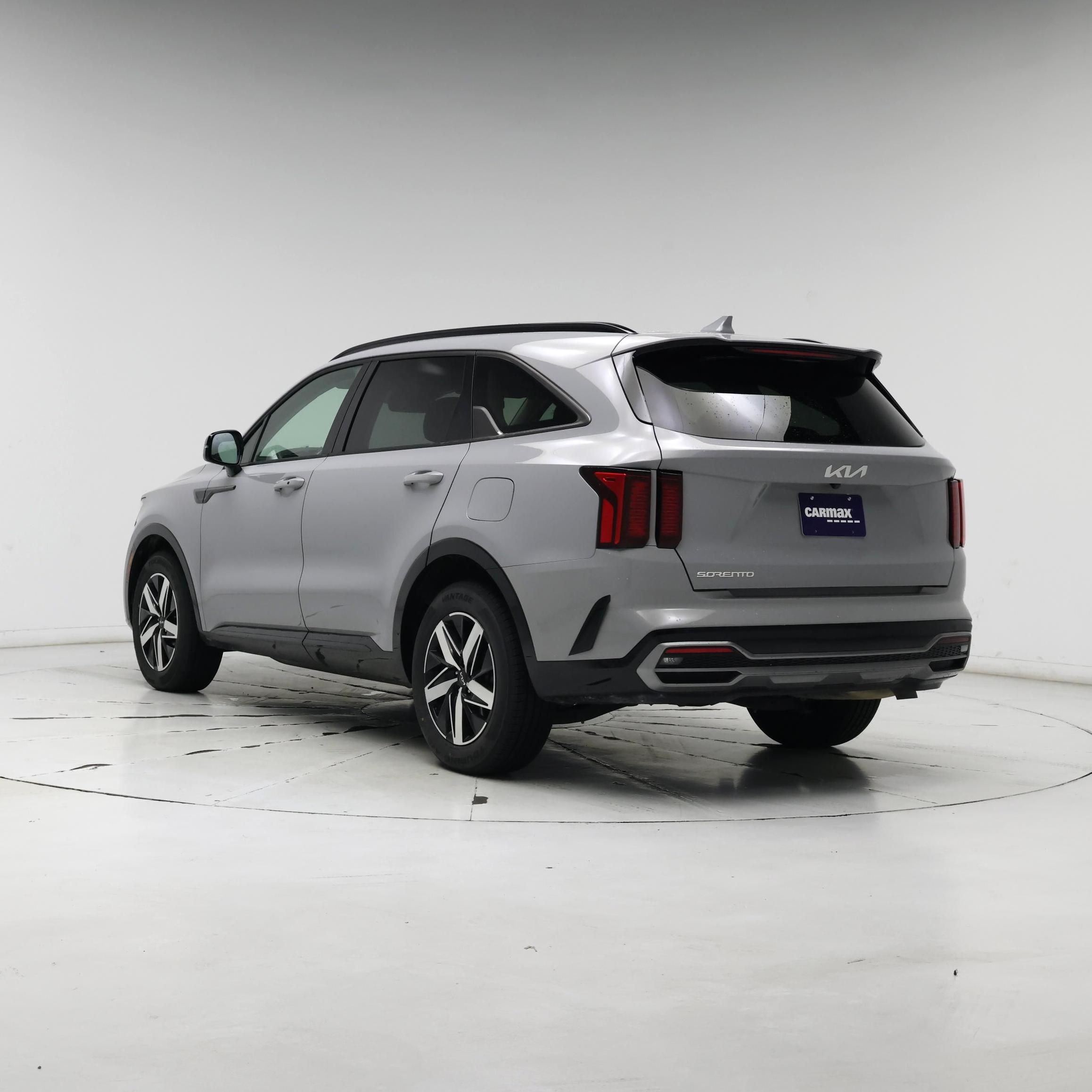 Thumbnail: 2023 Kia Sorento - 2