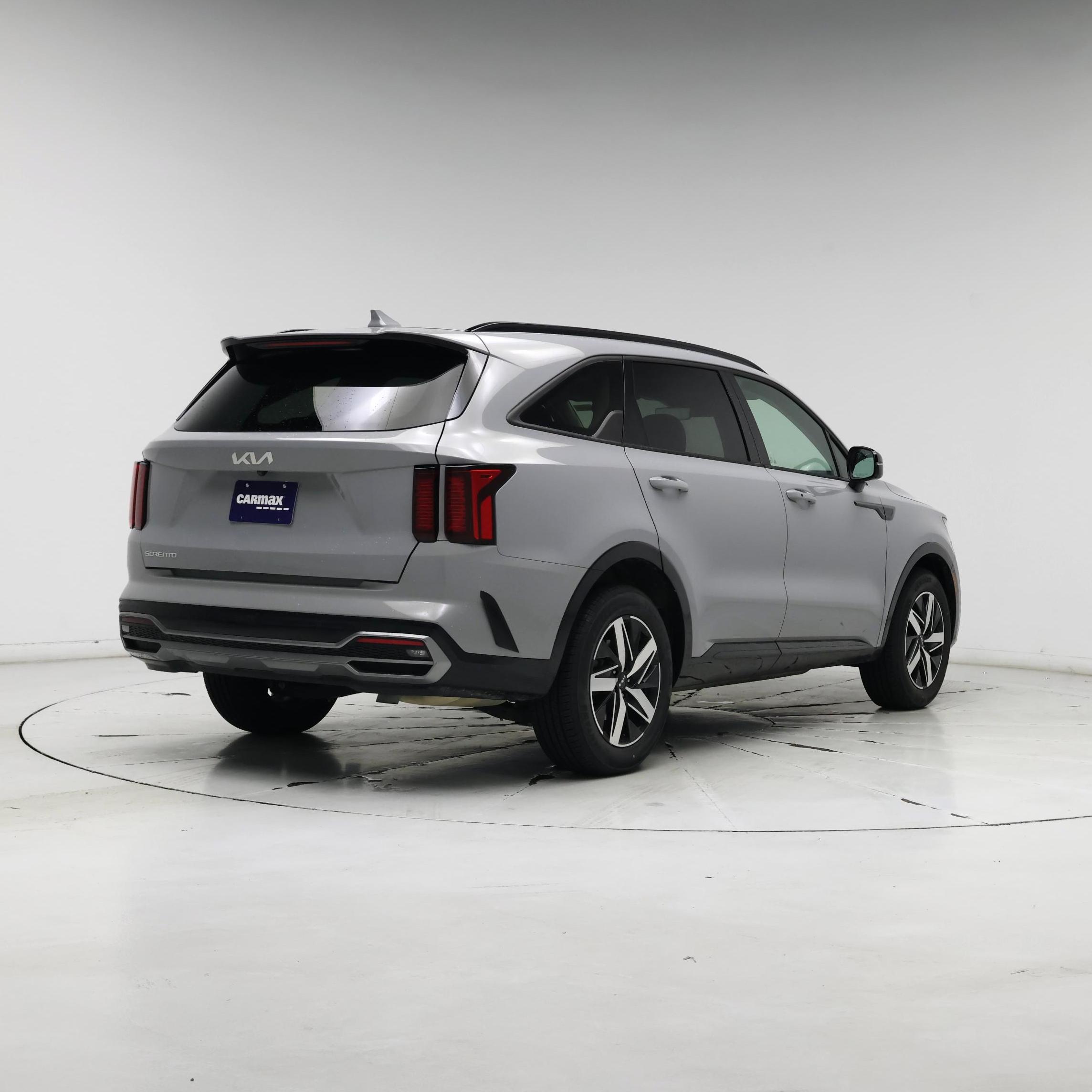 Thumbnail: 2023 Kia Sorento - 8