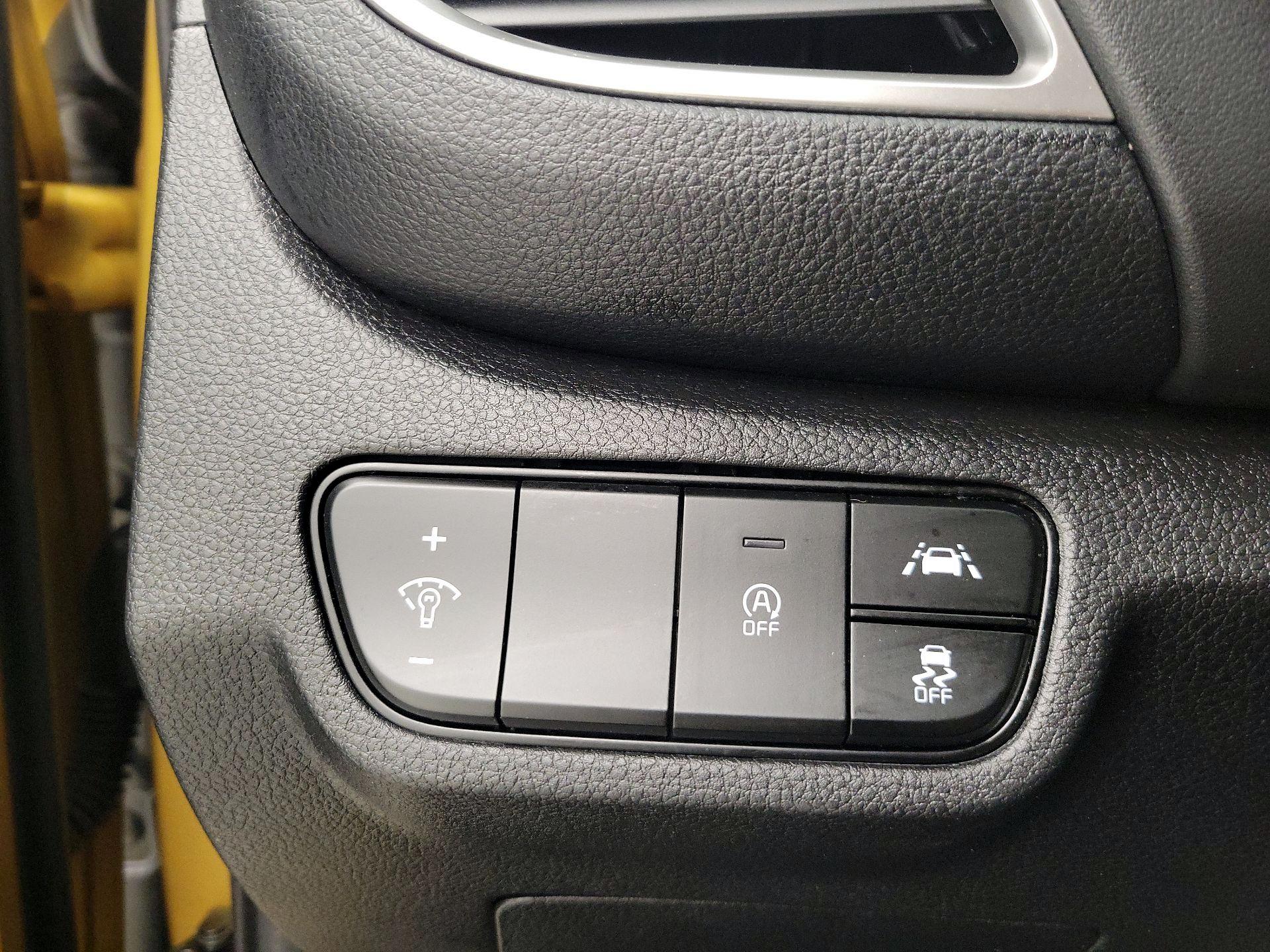 Thumbnail: 2022 Kia Seltos - 13