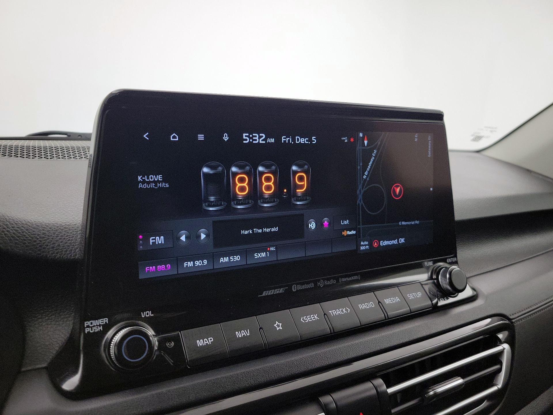 Thumbnail: 2022 Kia Seltos - 16