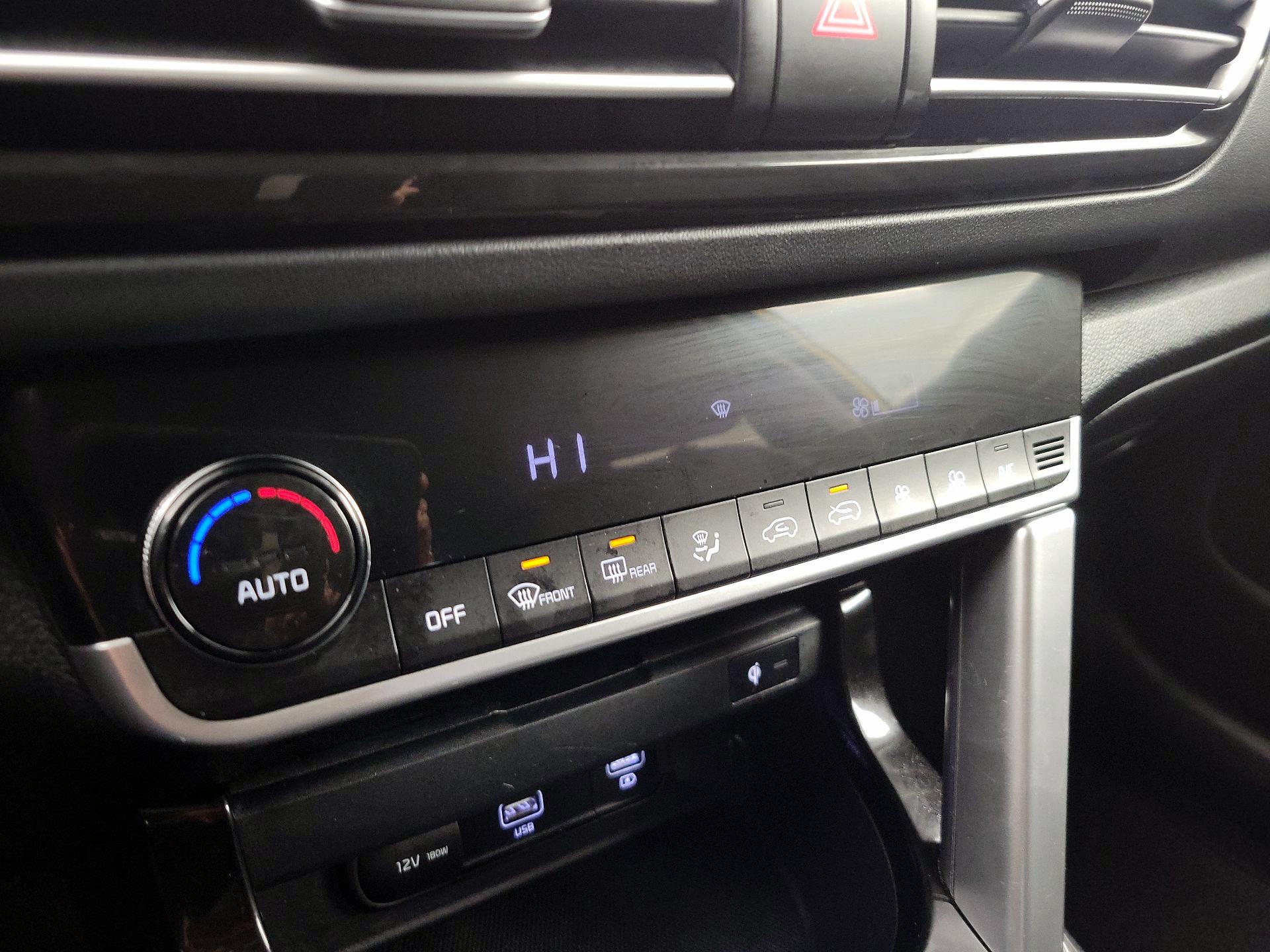 Thumbnail: 2022 Kia Seltos - 17