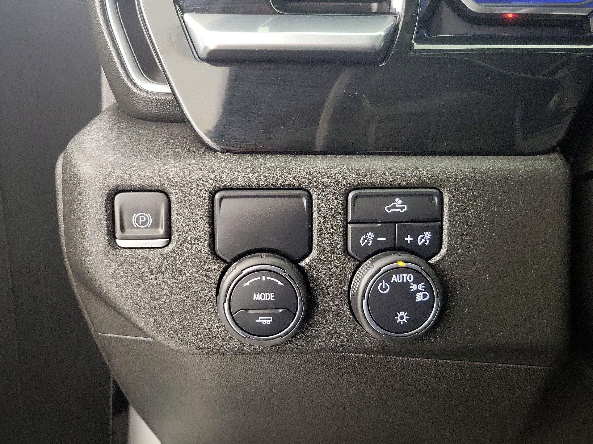 Thumbnail: 2023 Chevrolet Silverado 1500 - 13