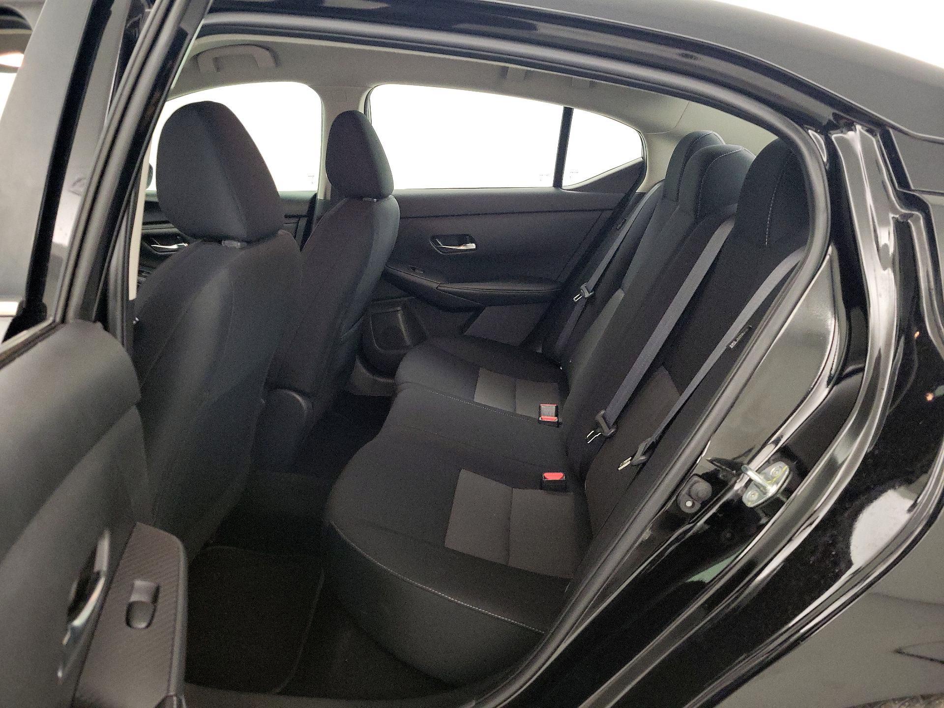 Thumbnail: 2023 Nissan Sentra - 18