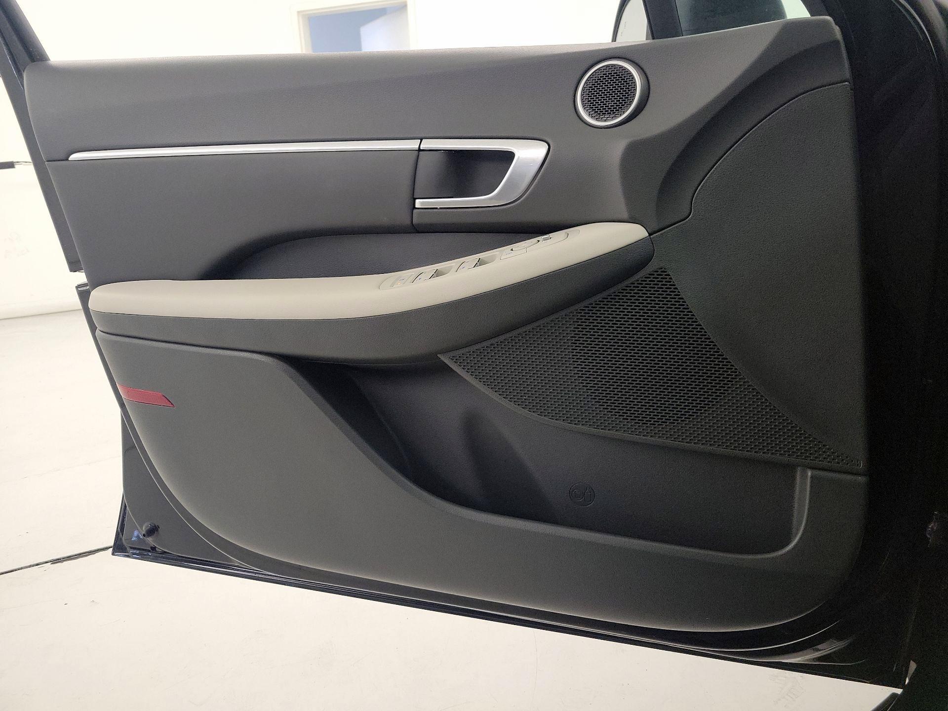 Thumbnail: 2023 Hyundai Sonata - 12