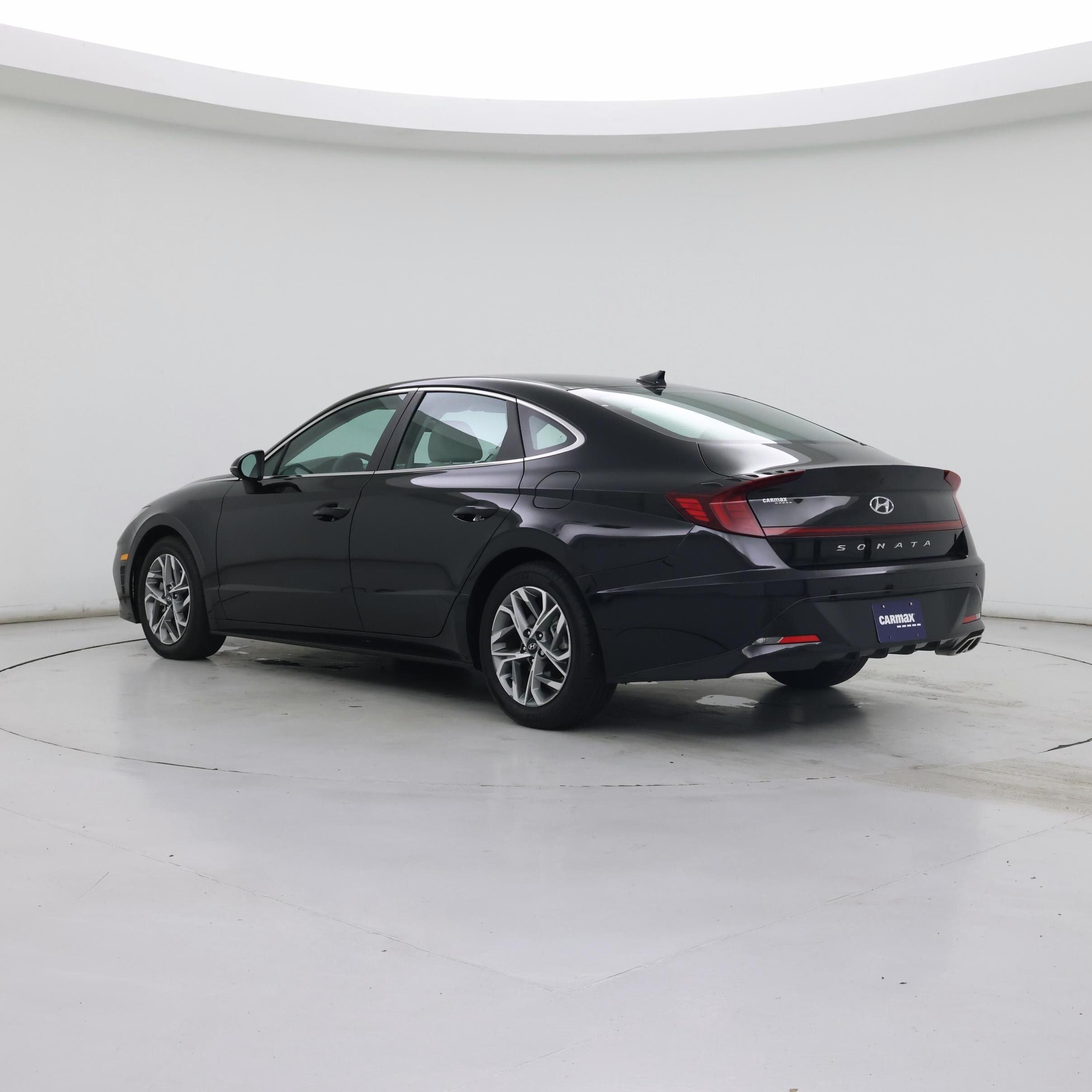 Thumbnail: 2023 Hyundai Sonata - 2