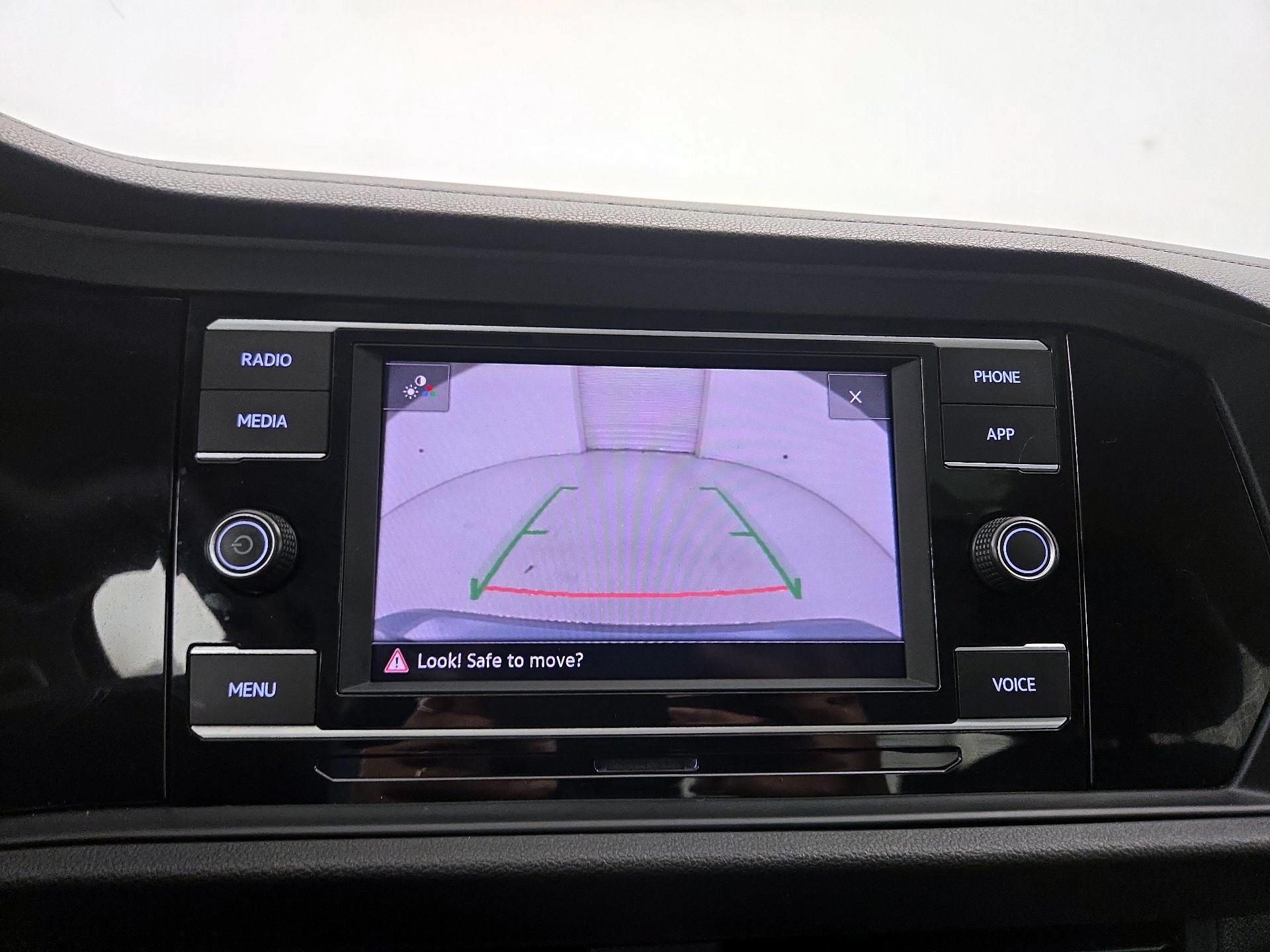 Thumbnail: 2021 Volkswagen Jetta - 14