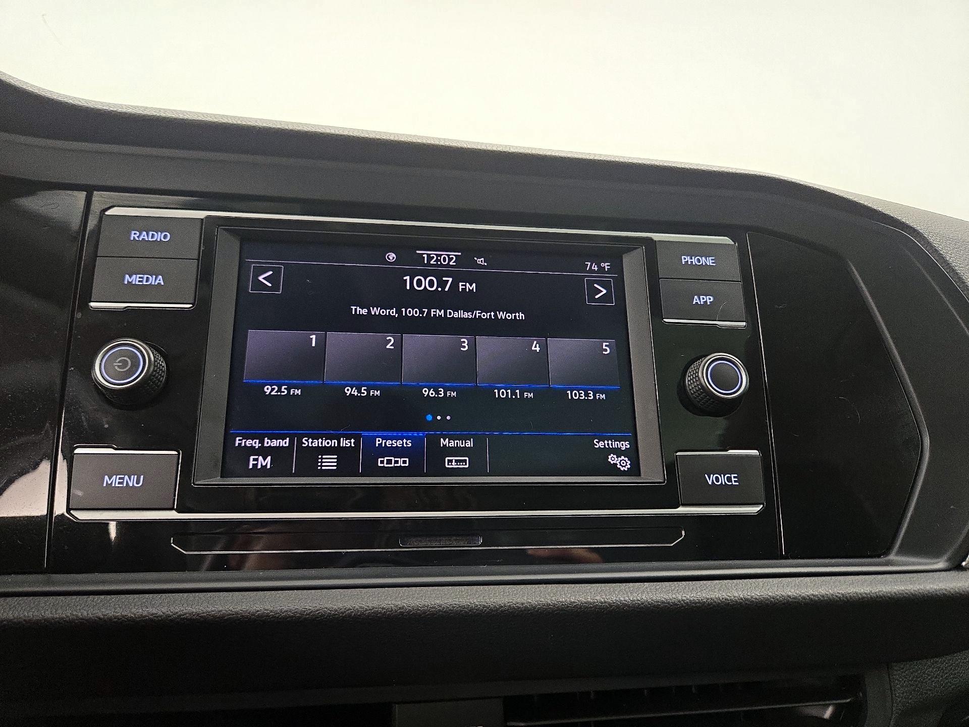 Thumbnail: 2021 Volkswagen Jetta - 15