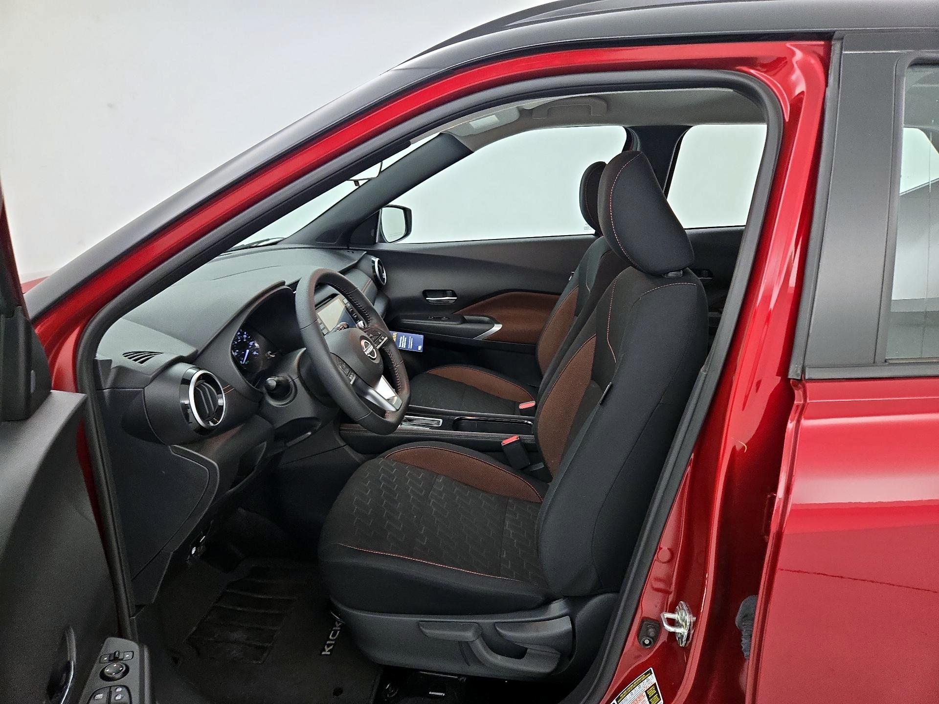 Thumbnail: 2023 Nissan Kicks - 11