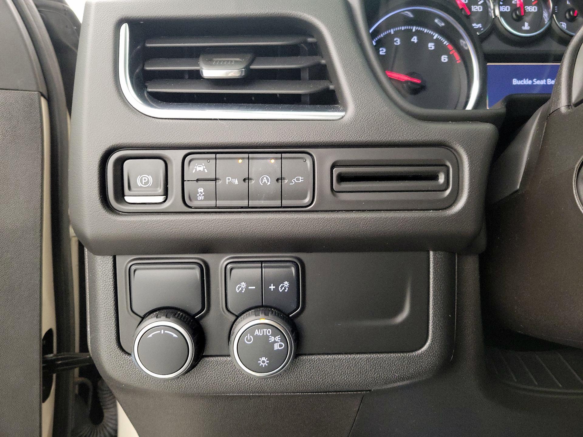 Thumbnail: 2021 Chevrolet Tahoe - 13