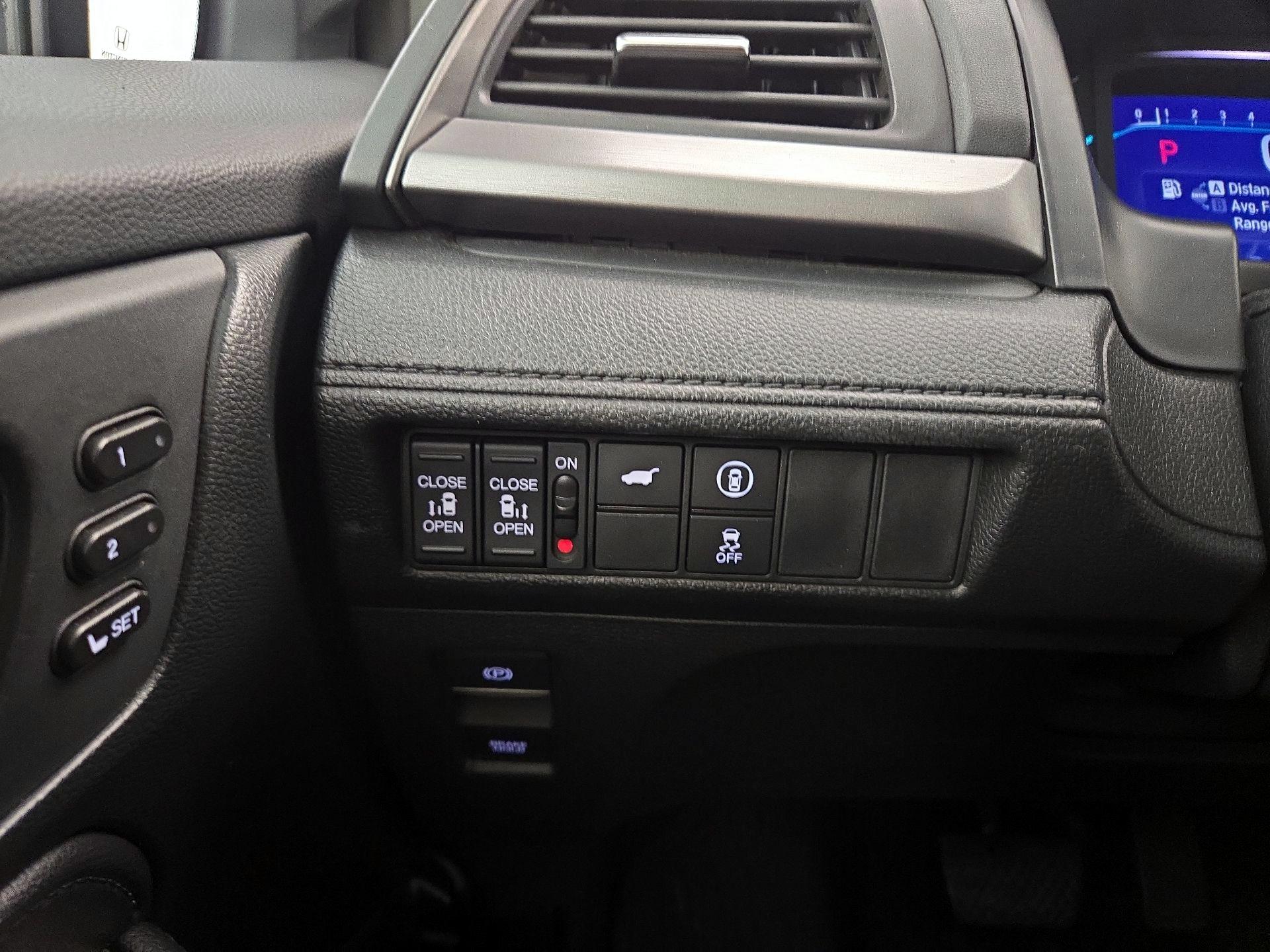 Thumbnail: 2023 Honda Odyssey - 14