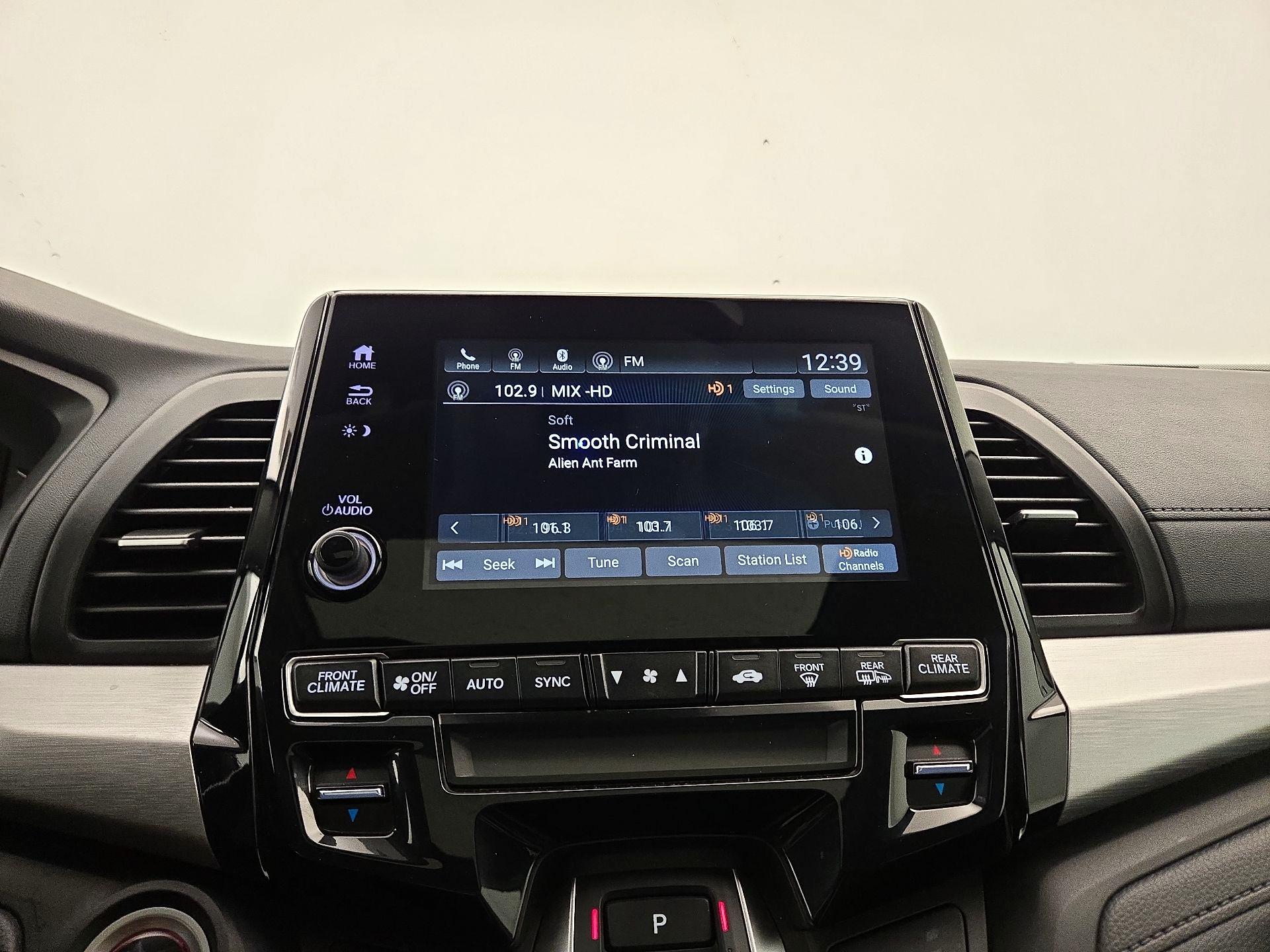 Thumbnail: 2023 Honda Odyssey - 15