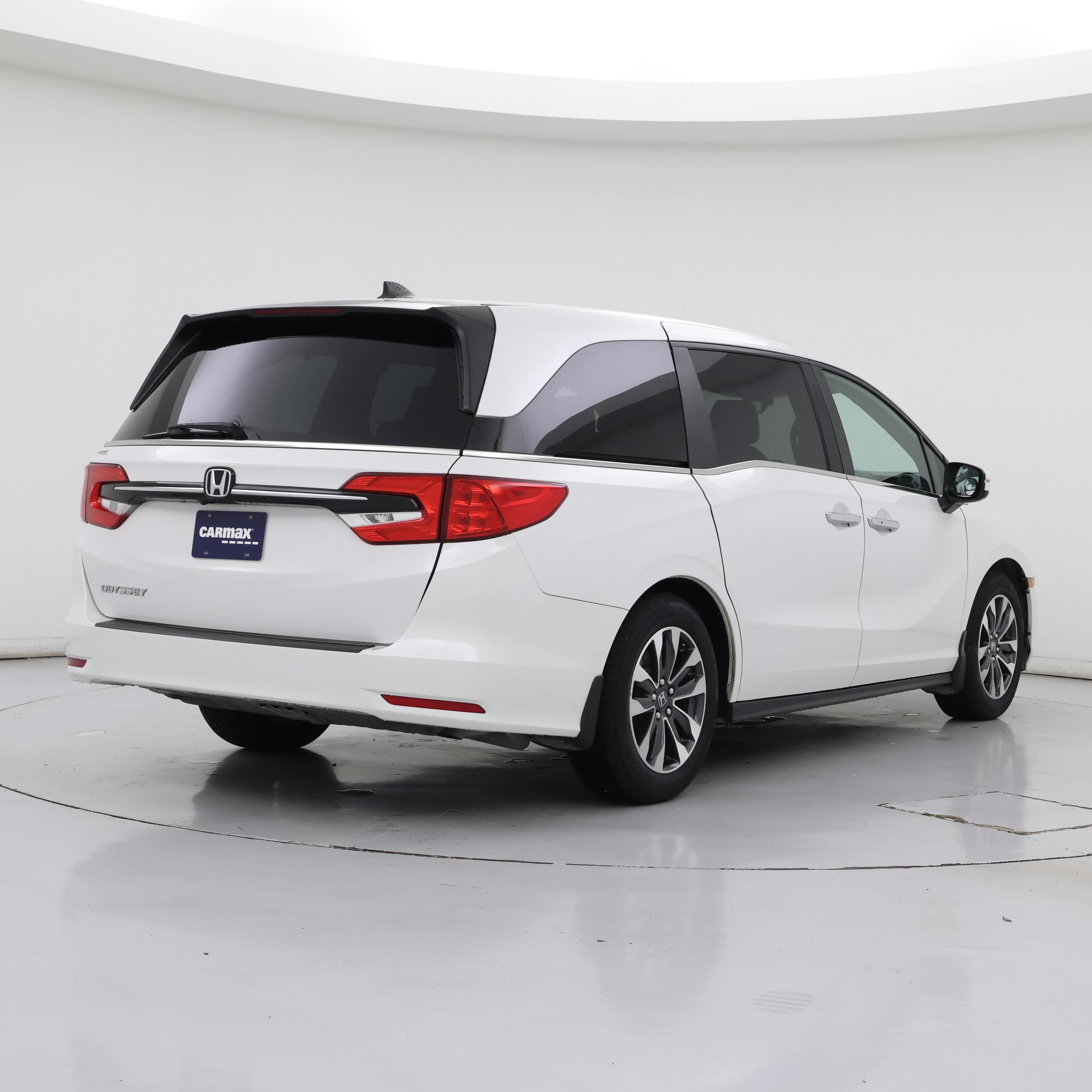 Thumbnail: 2023 Honda Odyssey - 8