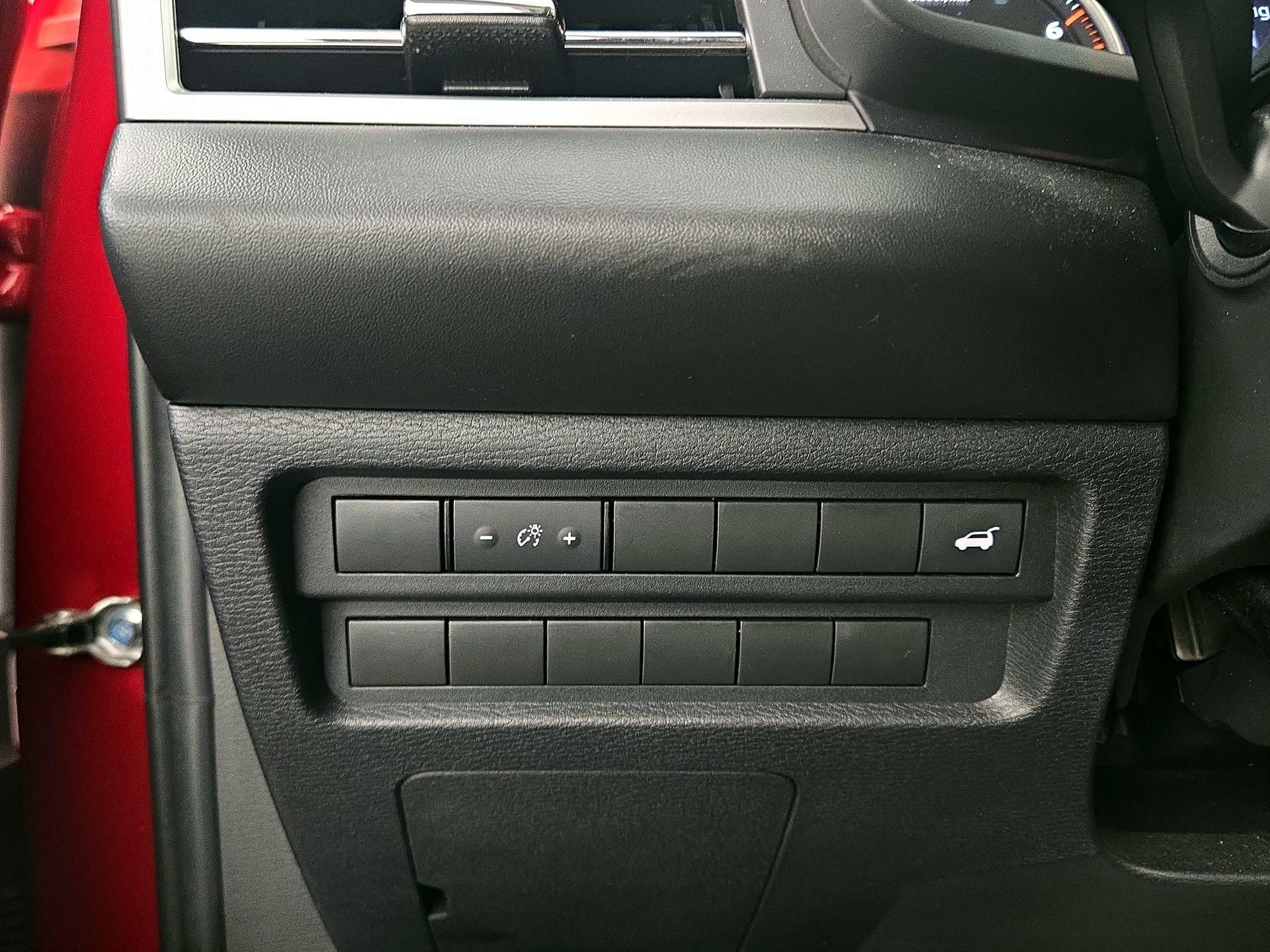 Thumbnail: 2022 Mitsubishi Outlander - 13