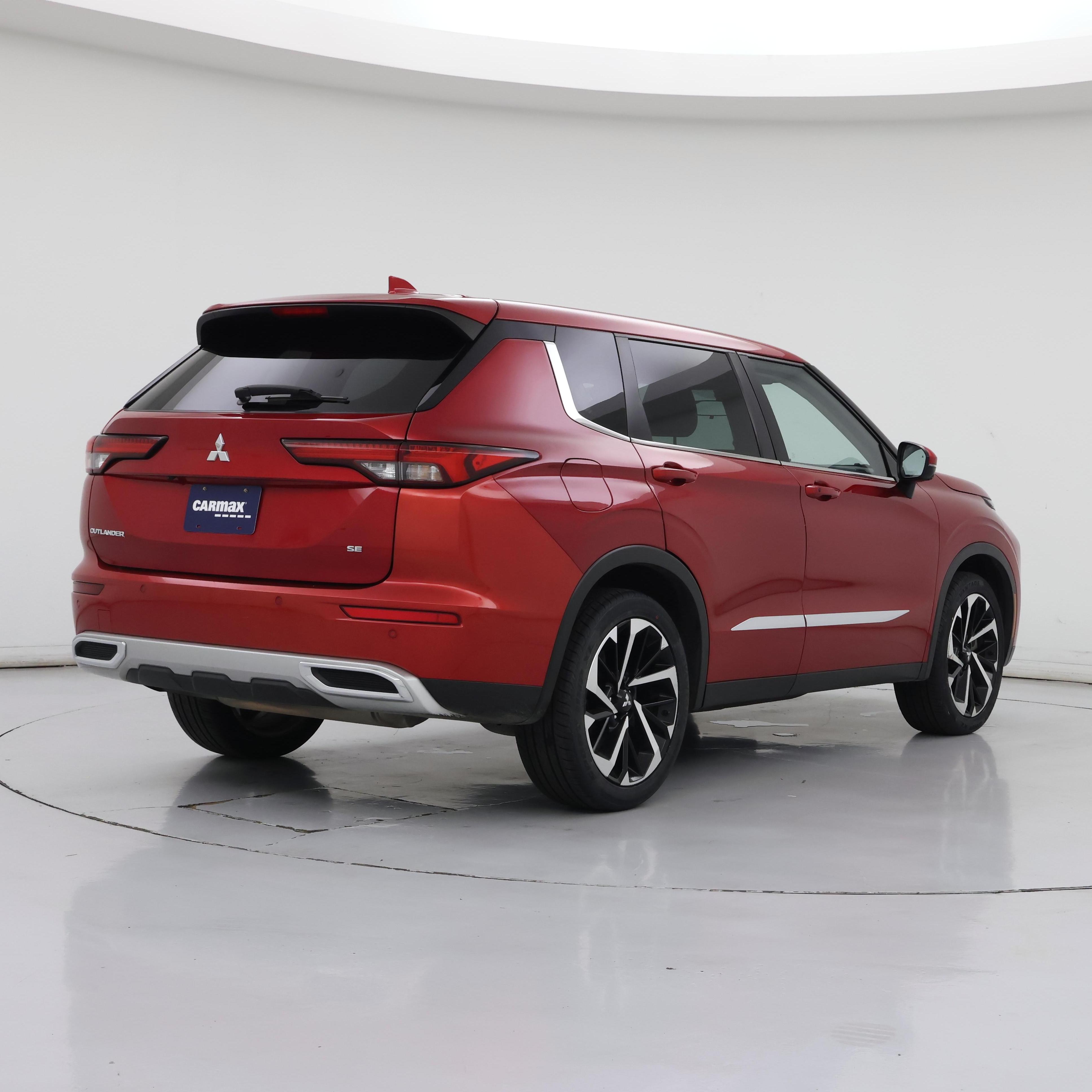 Thumbnail: 2022 Mitsubishi Outlander - 8