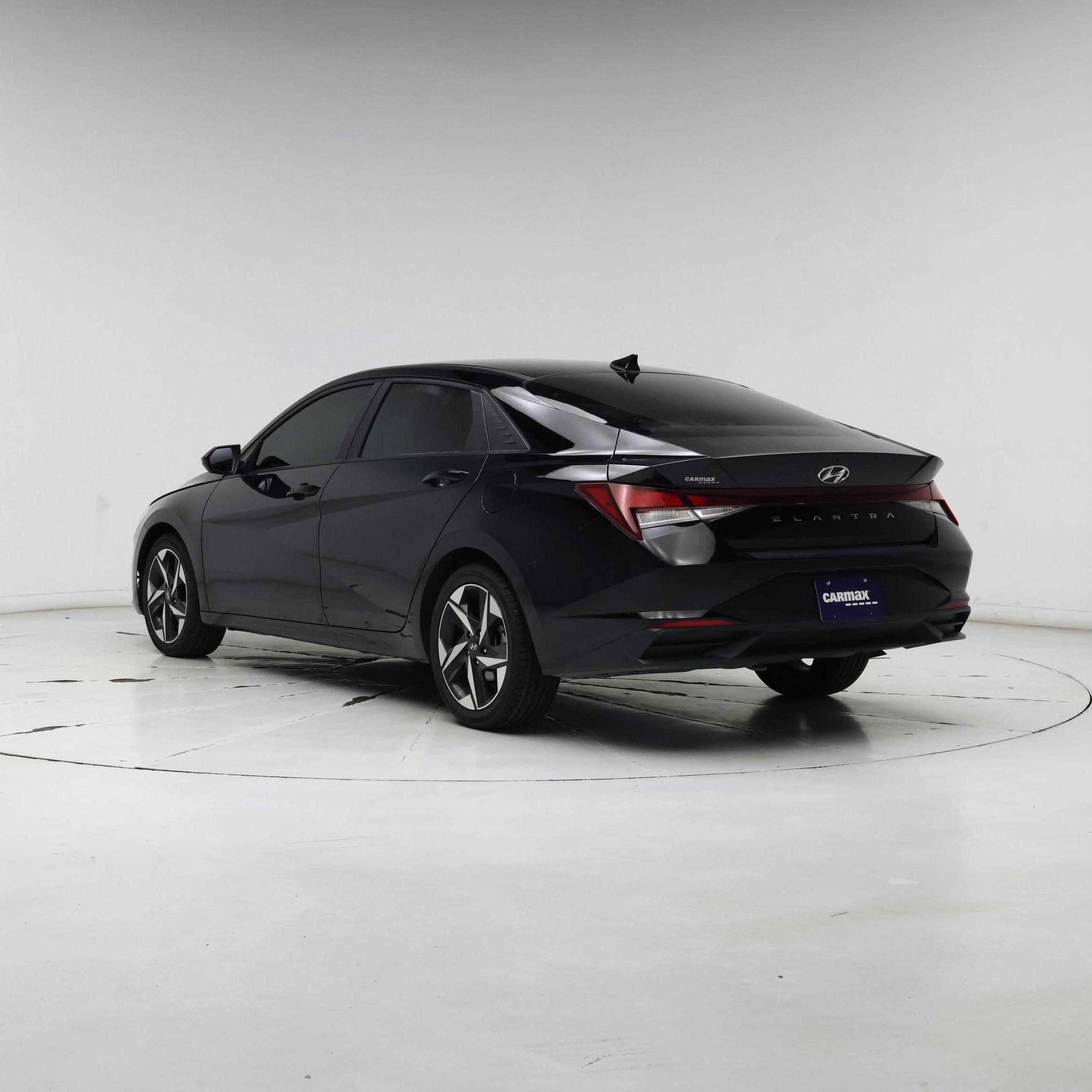 Thumbnail: 2023 Hyundai Elantra - 2