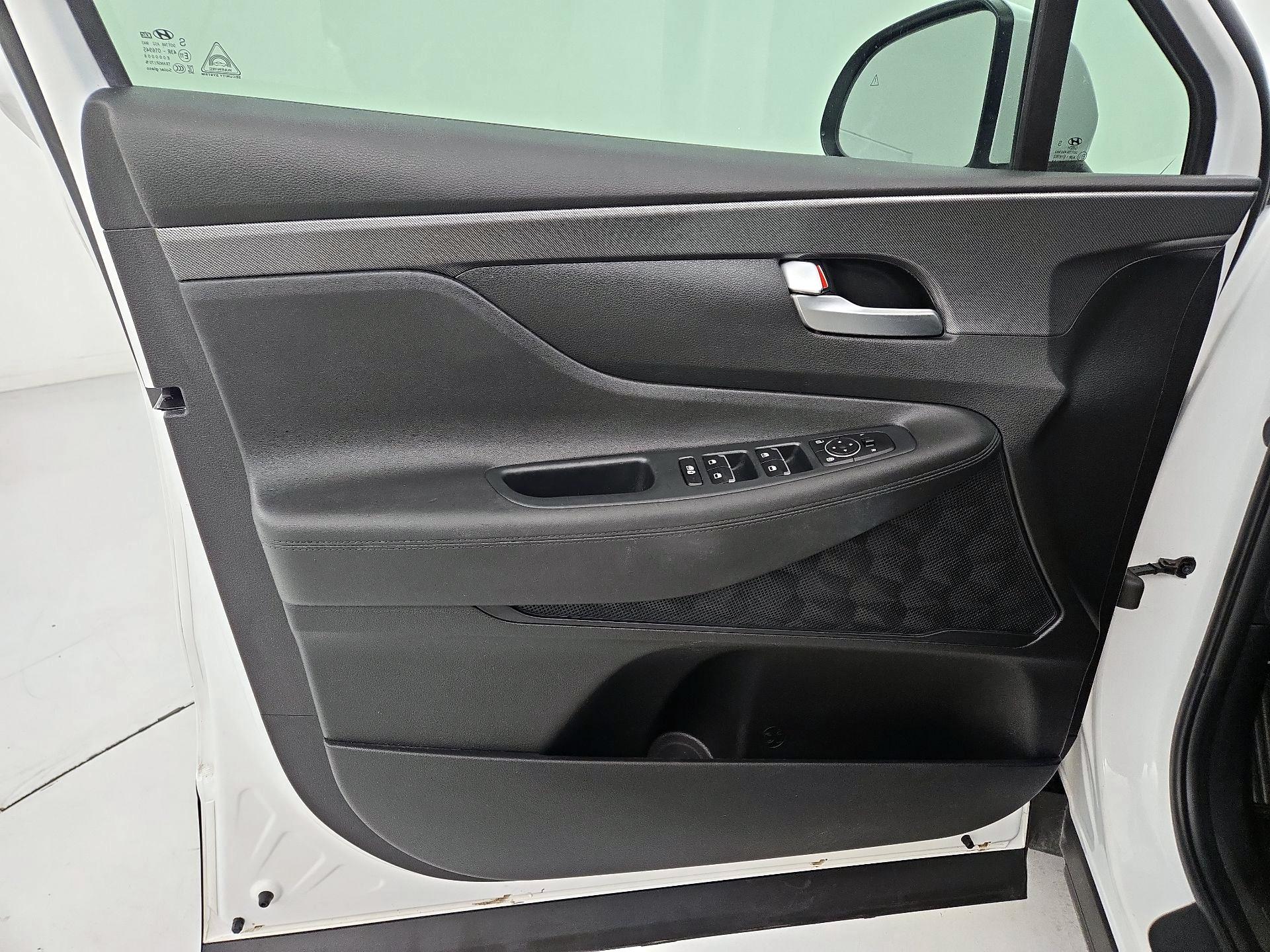 Thumbnail: 2023 Hyundai Santa Fe - 12