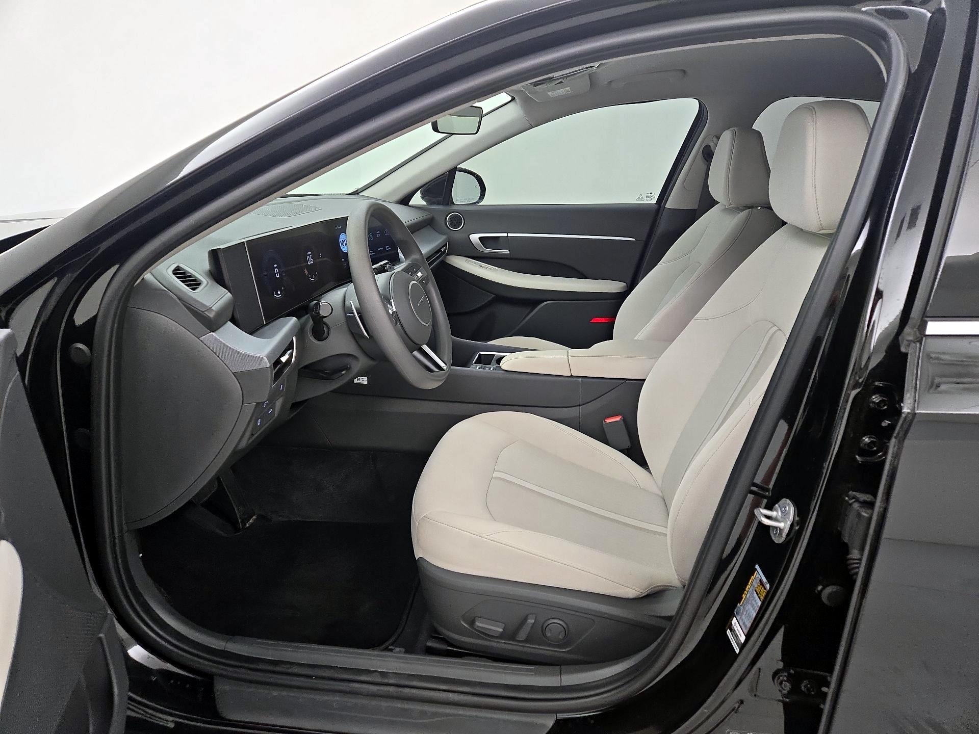 Thumbnail: 2025 Hyundai Sonata - 11