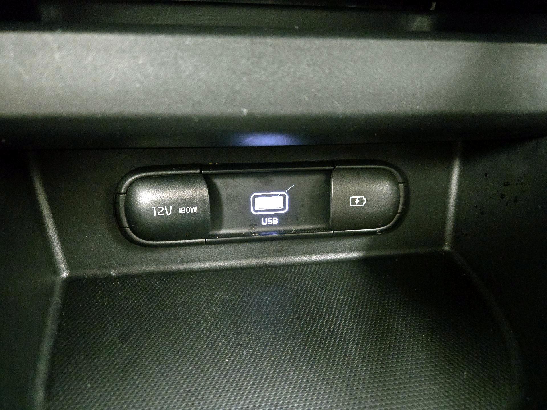 Thumbnail: 2023 Kia Seltos - 18