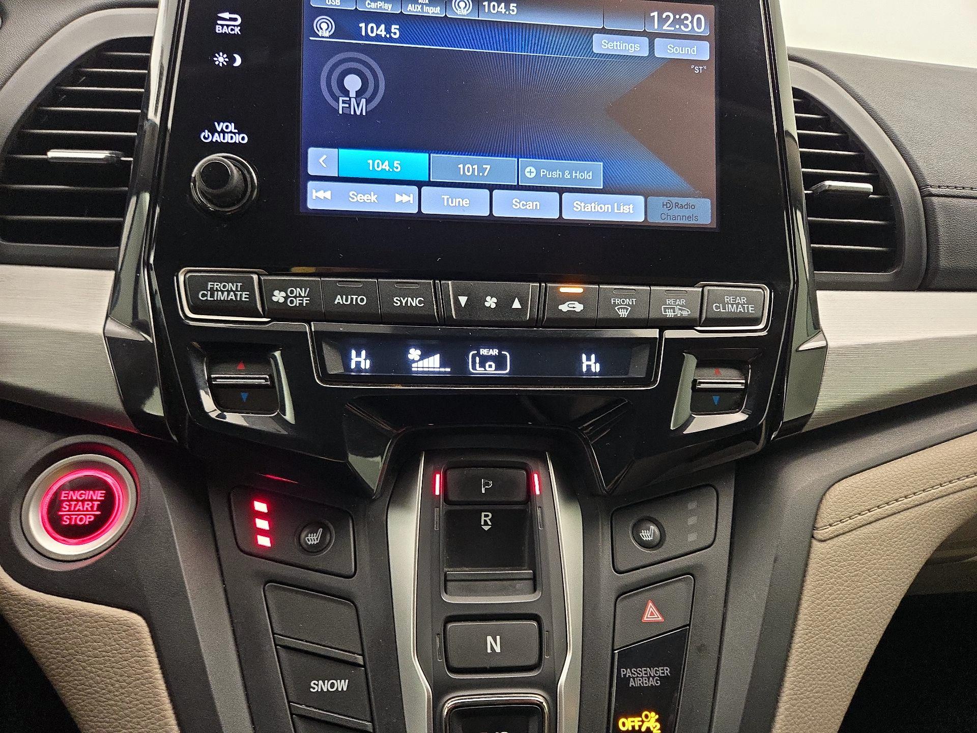 Thumbnail: 2018 Honda Odyssey - 16