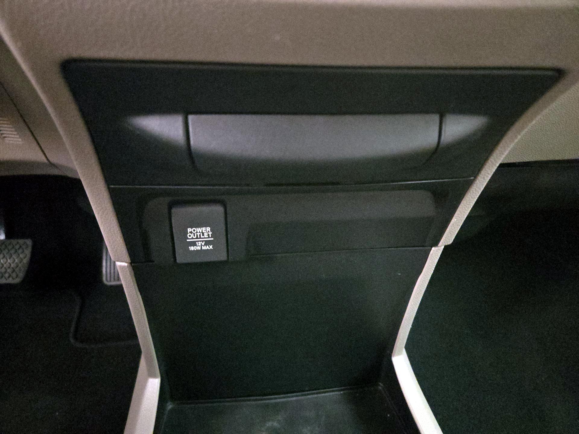 Thumbnail: 2018 Honda Odyssey - 18