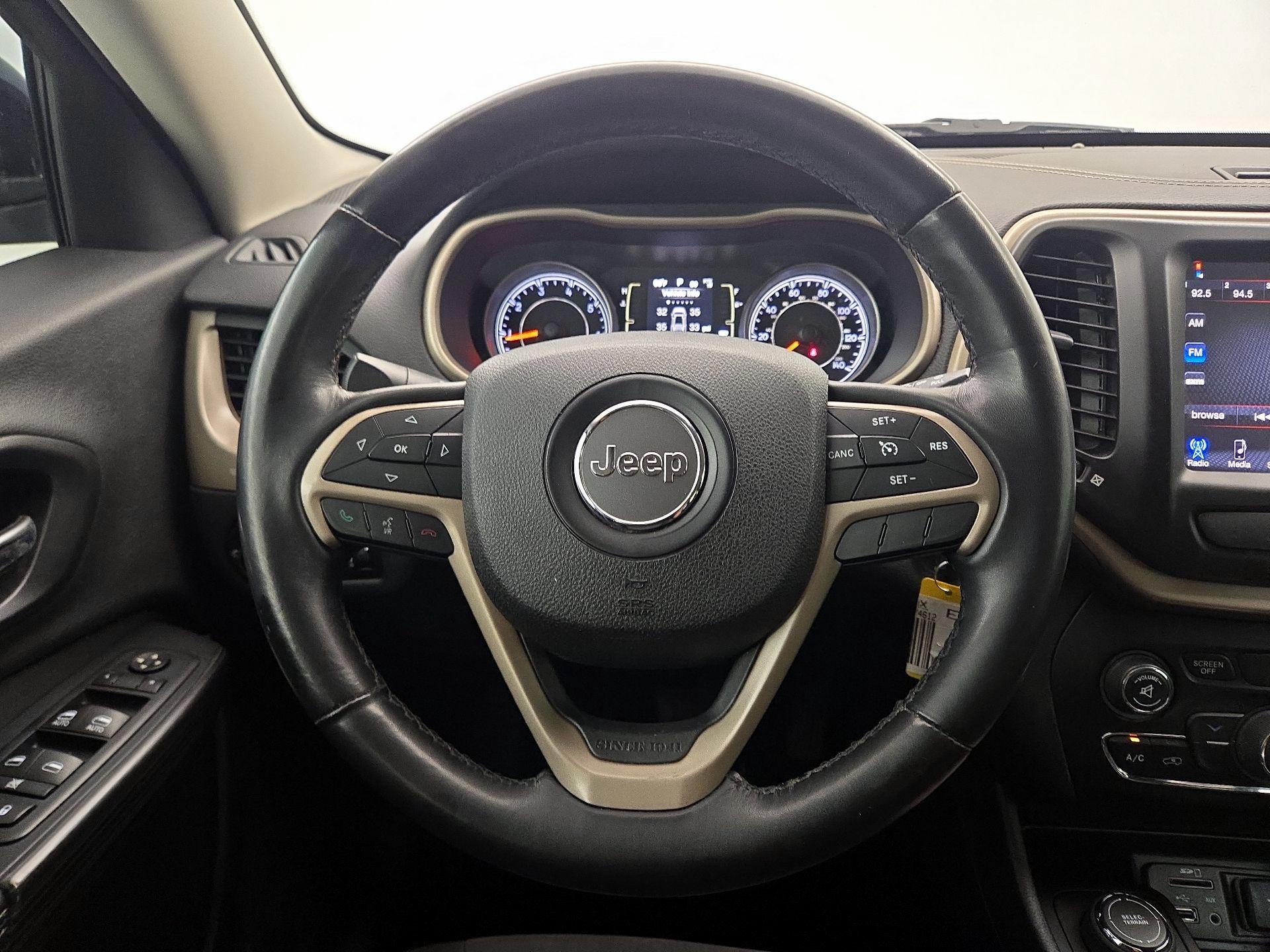 Thumbnail: 2015 Jeep Cherokee - 10