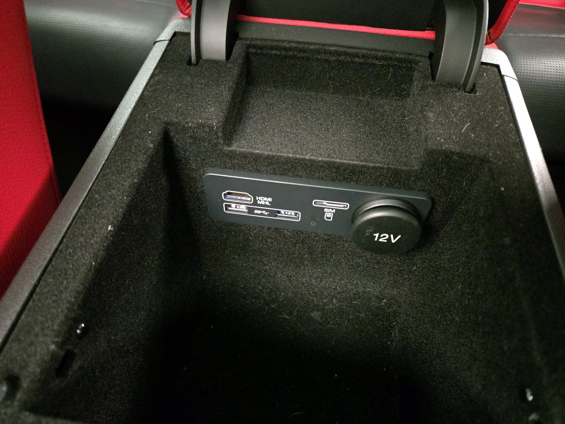 Thumbnail: 2017 Jaguar F-Pace - 19