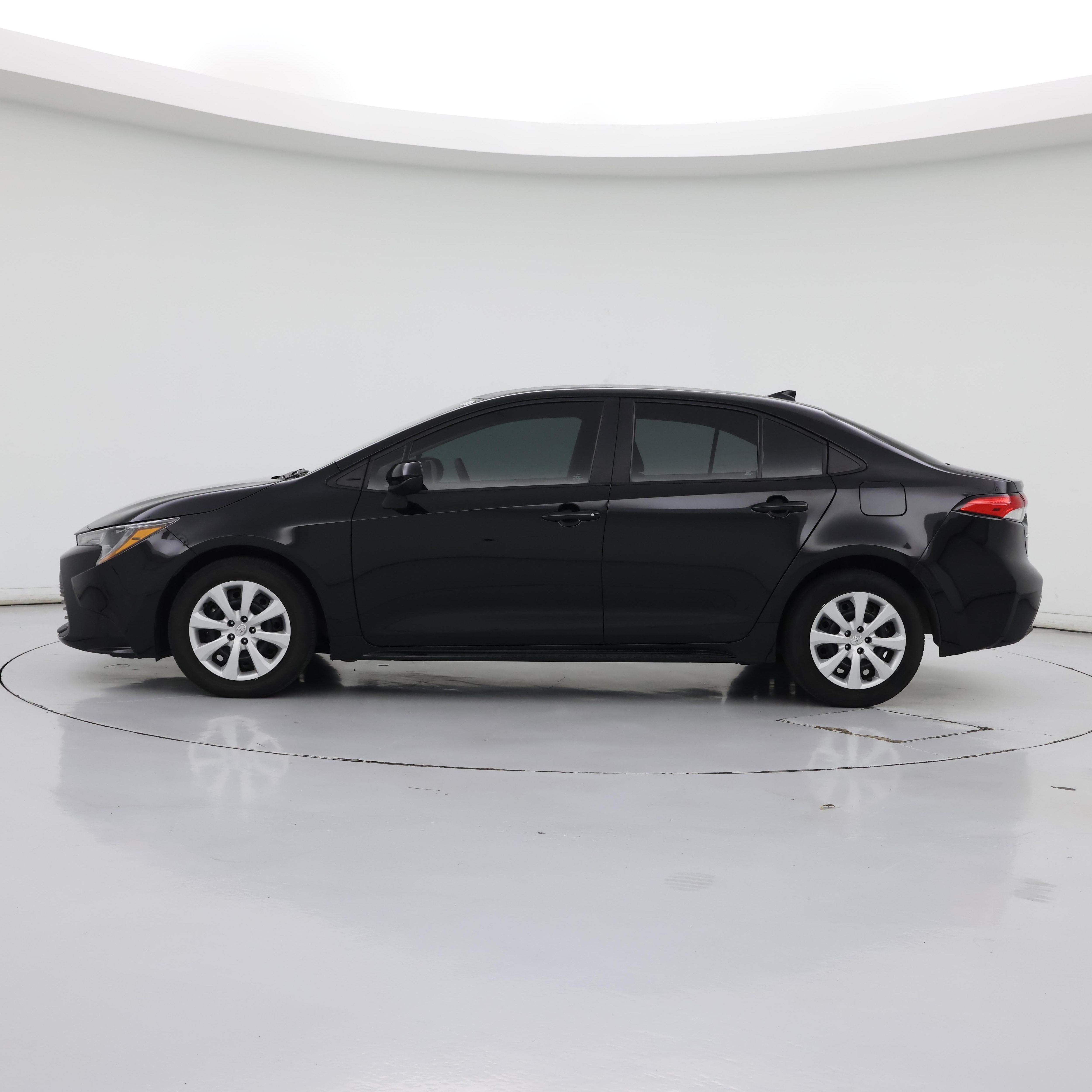 Thumbnail: 2024 Toyota Corolla - 3