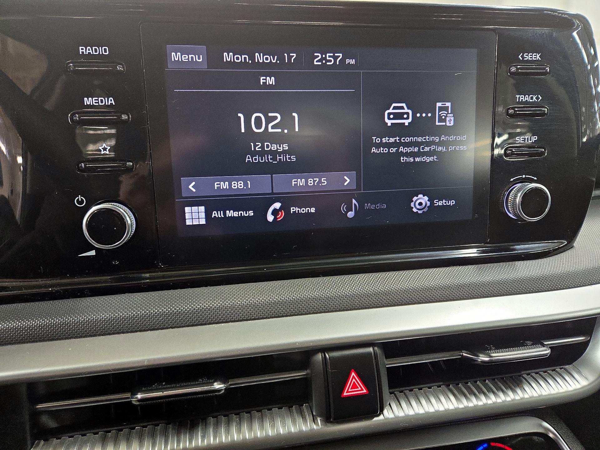 Thumbnail: 2023 Kia K5 - 15