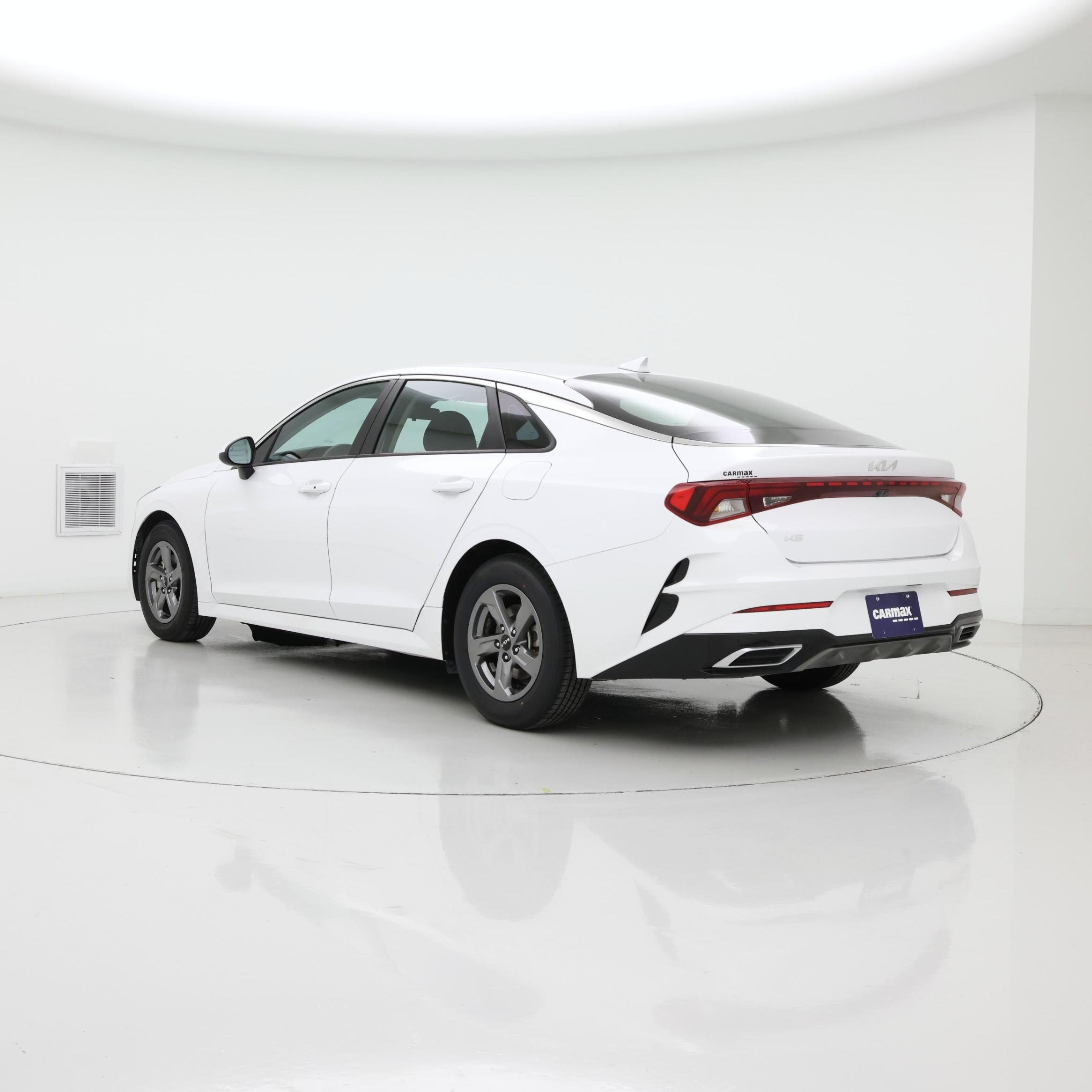 Thumbnail: 2023 Kia K5 - 2